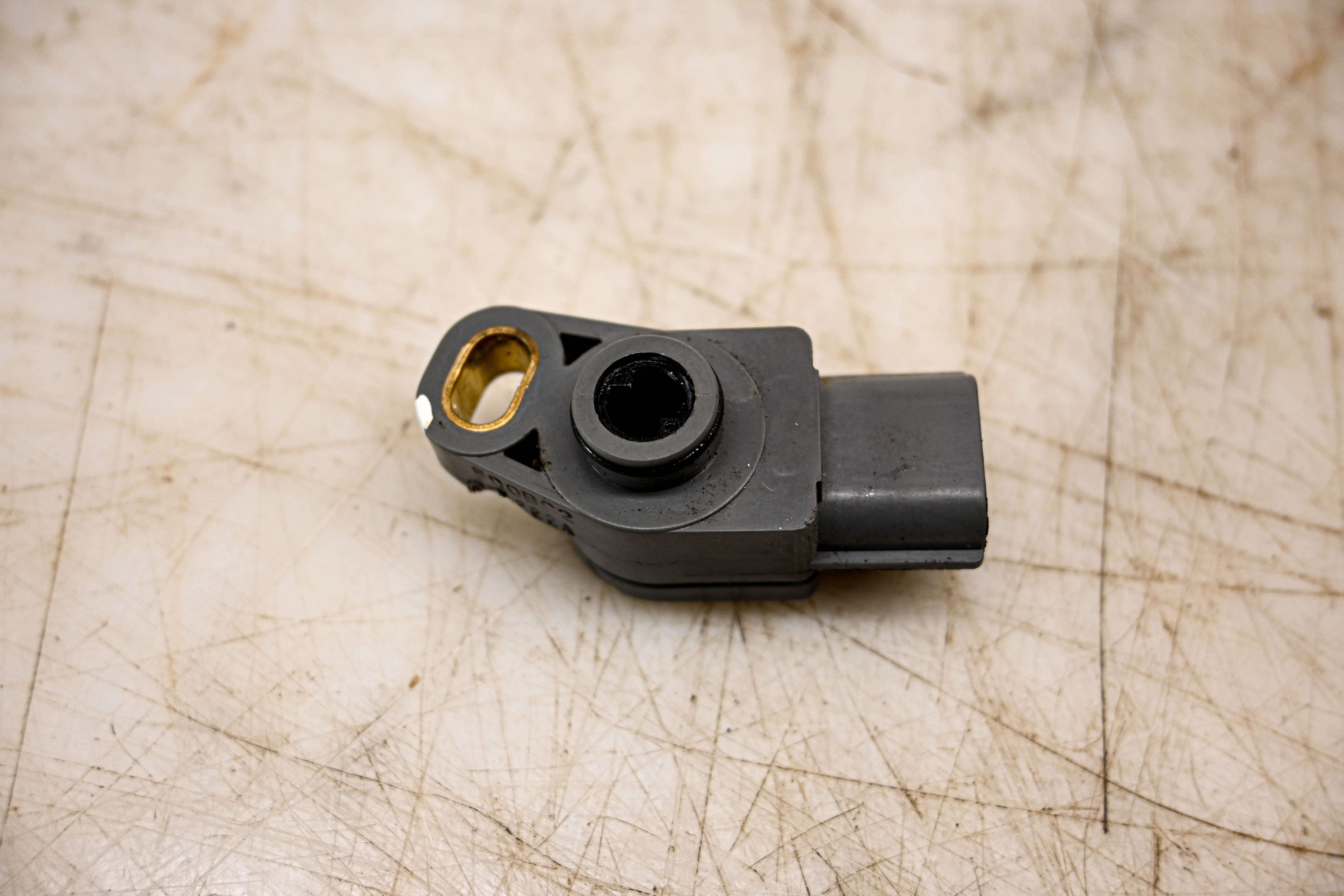 24 Suzuki GSX-R750 Throttle Body Tps Sensor