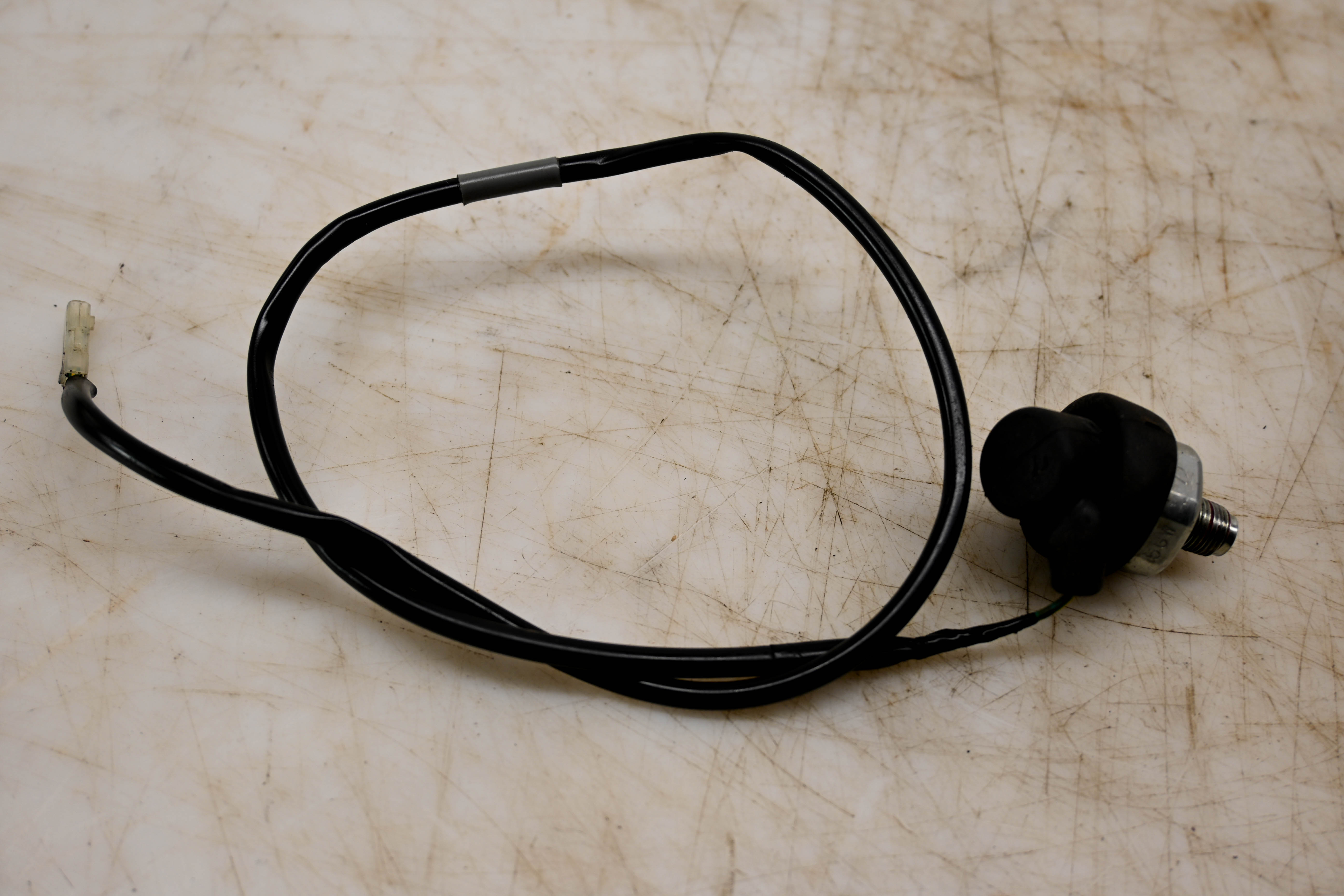24 Suzuki GSX-R750 Oil Pressure Switch