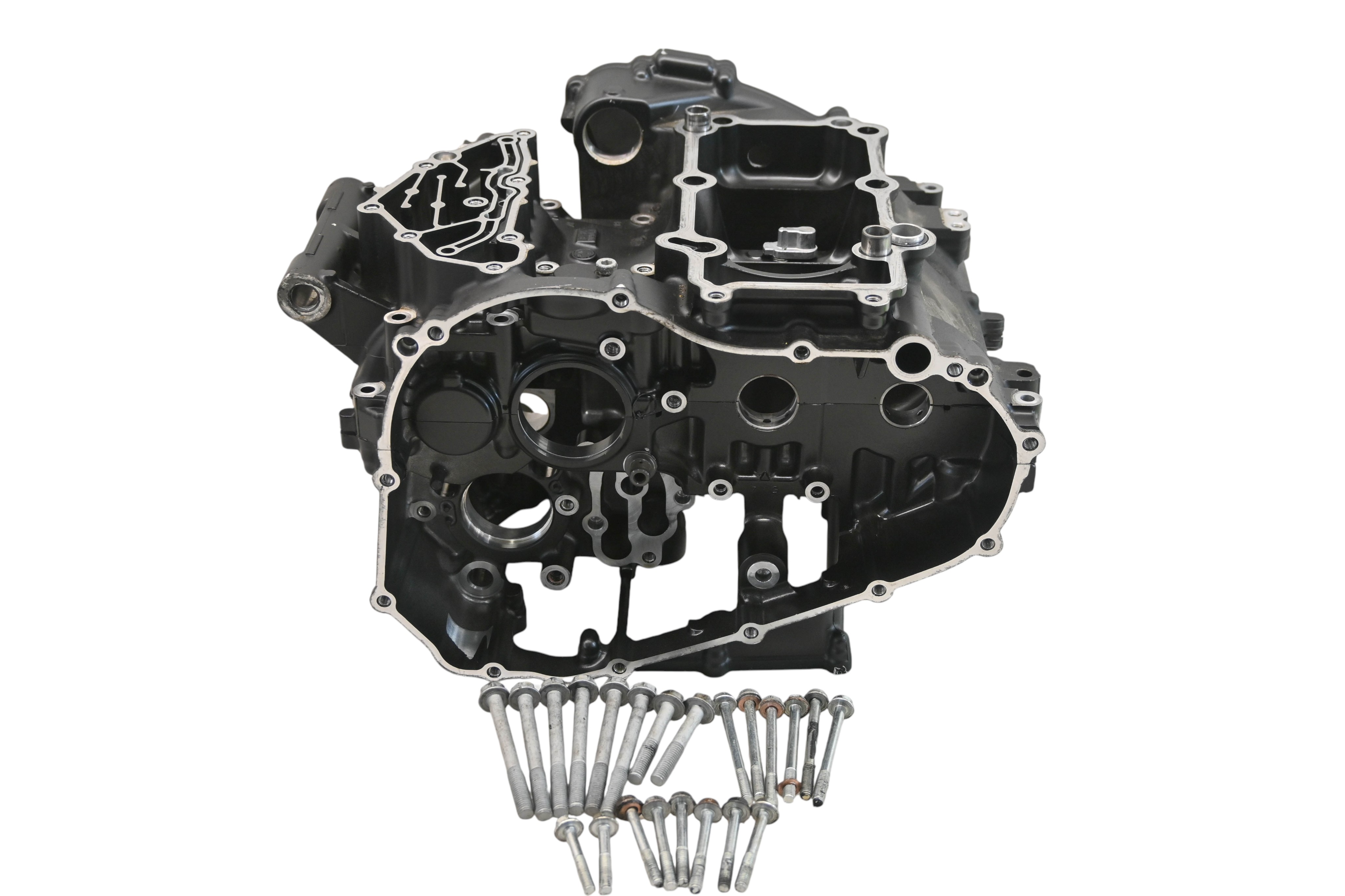 24 Yamaha YZF-R3 Crankcase Center Crank Case