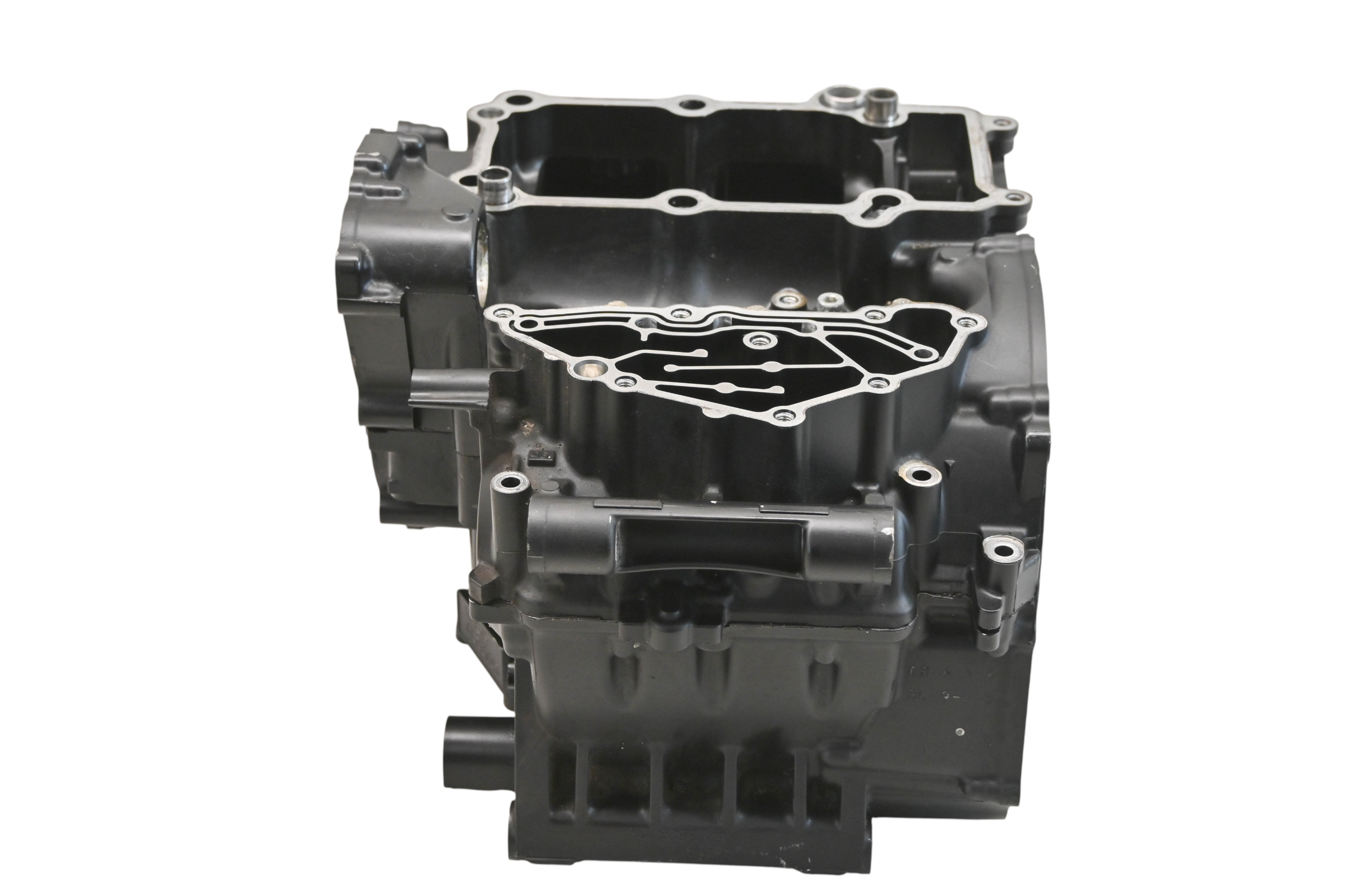 24 Yamaha YZF-R3 Crankcase Center Crank Case