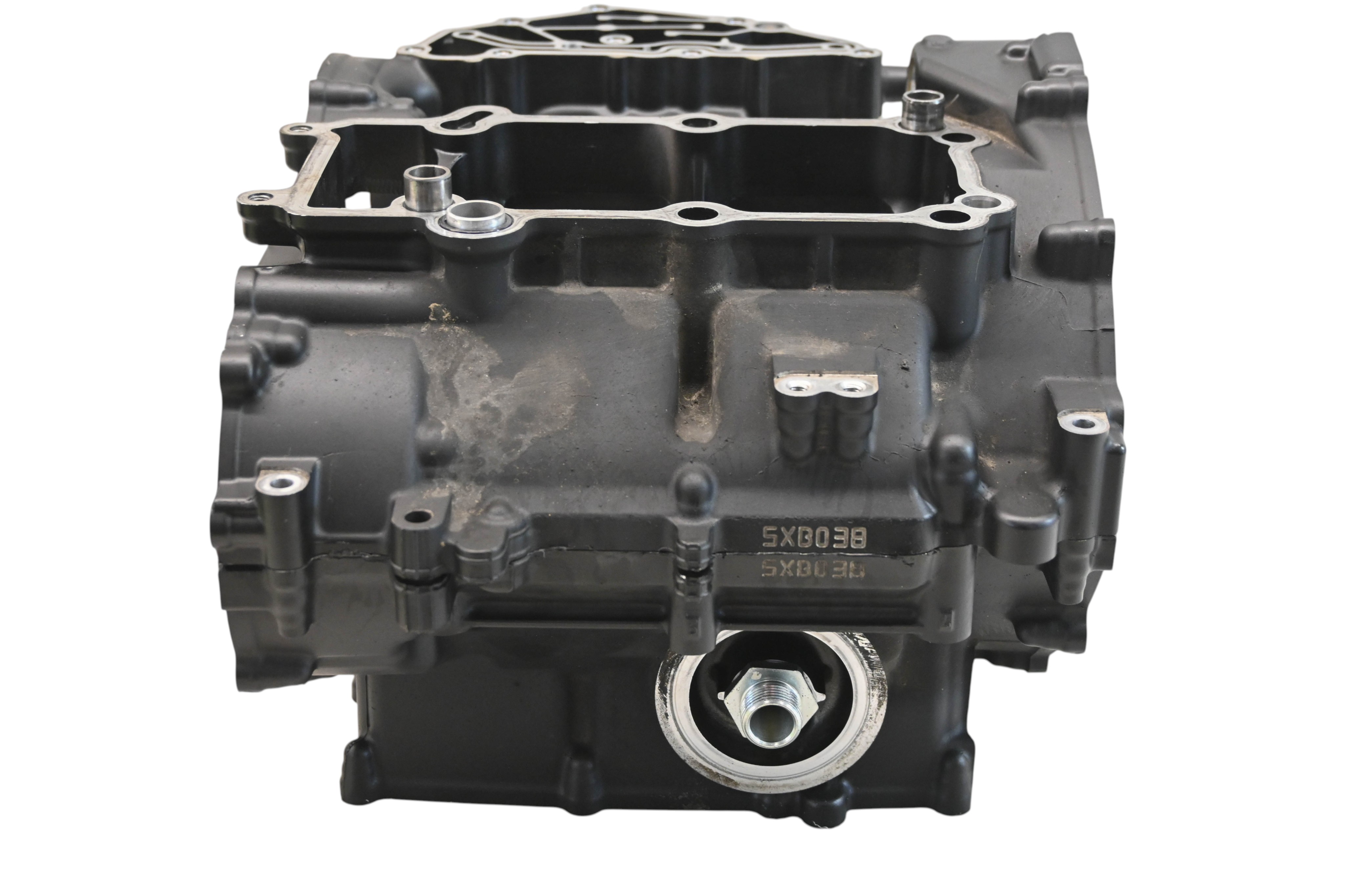 24 Yamaha YZF-R3 Crankcase Center Crank Case