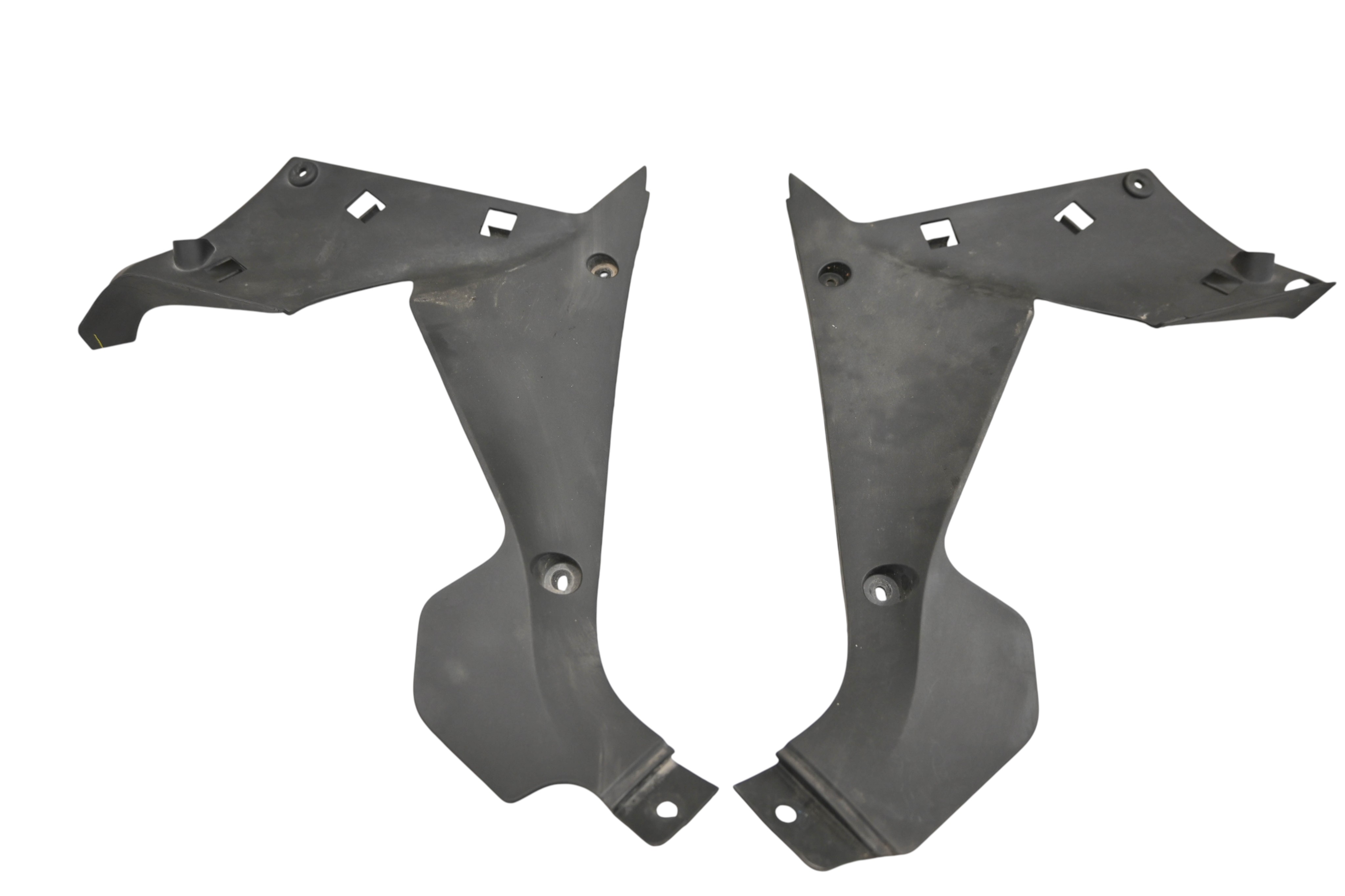 24 Yamaha YZF-R3 Left & Right Inner Panel Covers