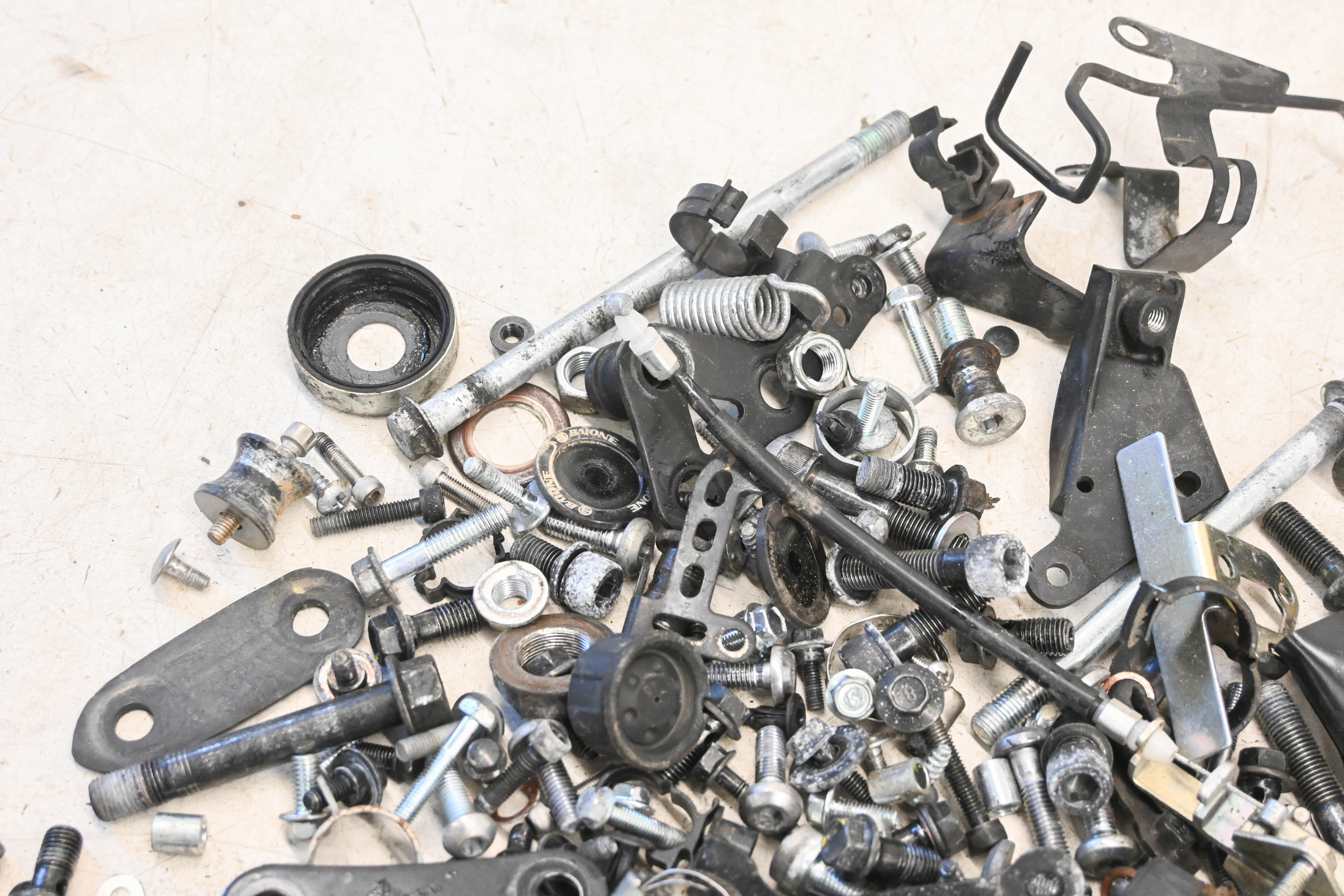 24 Yamaha YZF-R3 Hardware Set Nuts & Bolts