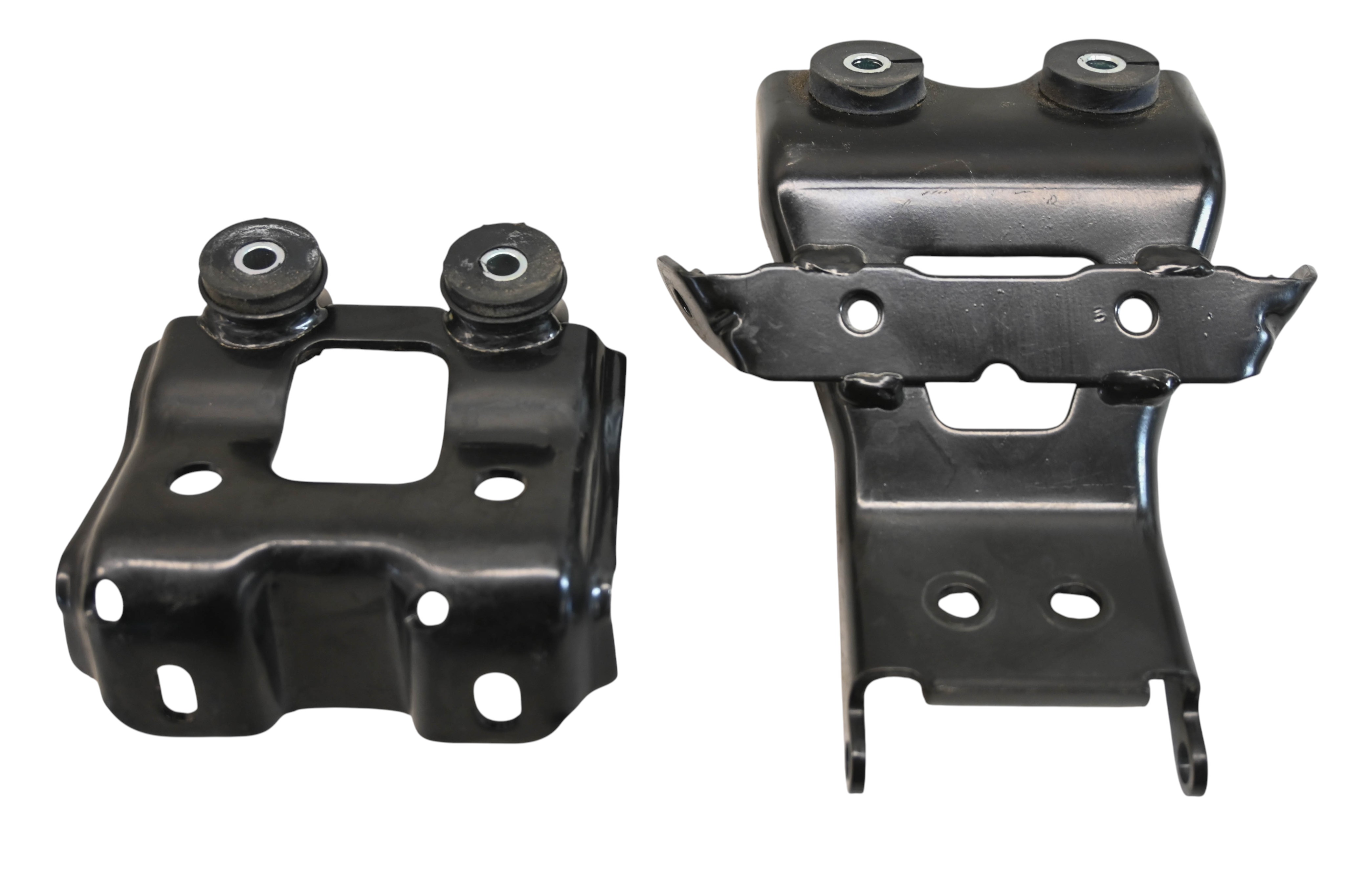 24 Yamaha YZF-R3 Tank Fitting Brackets
