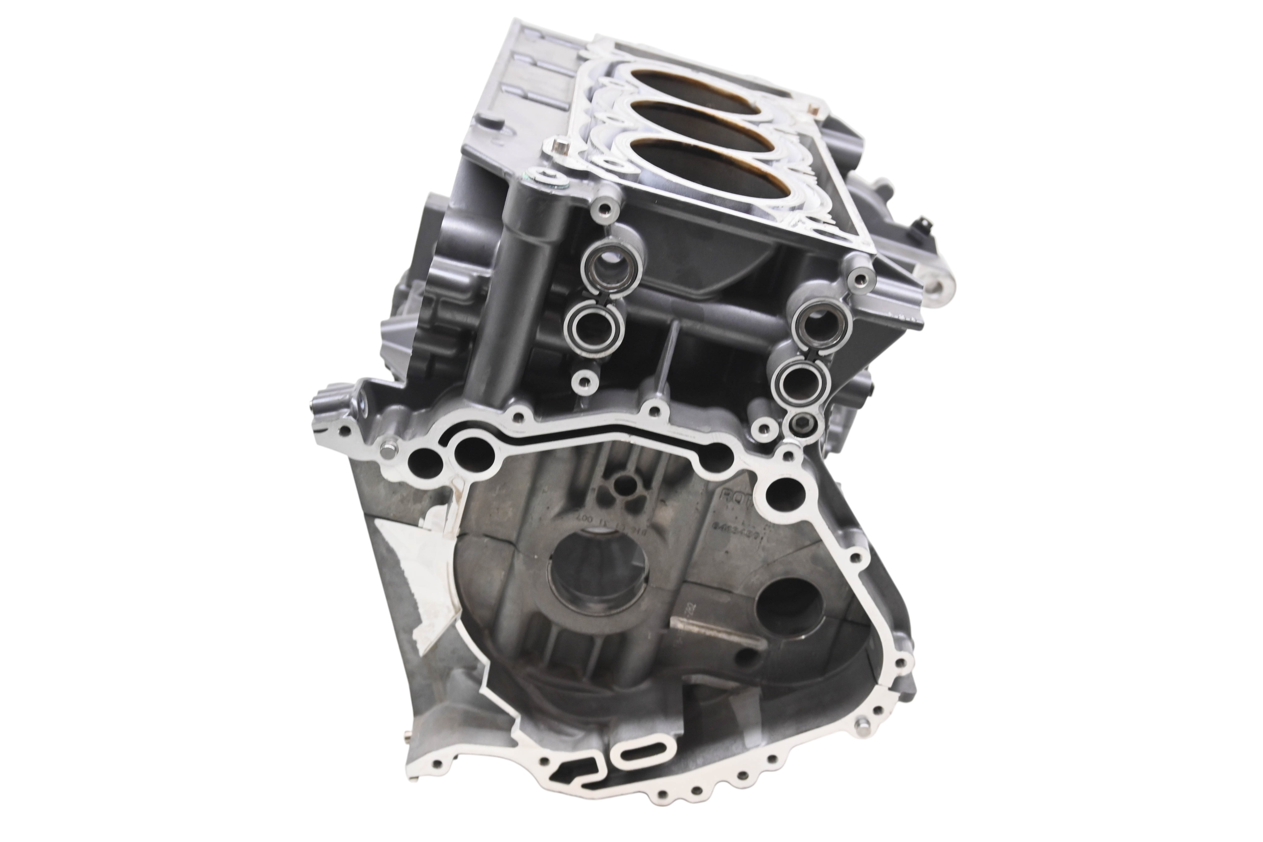16 Can-Am Spyder F3T SE6 Crankcase Center Crank Case & Cylinders
