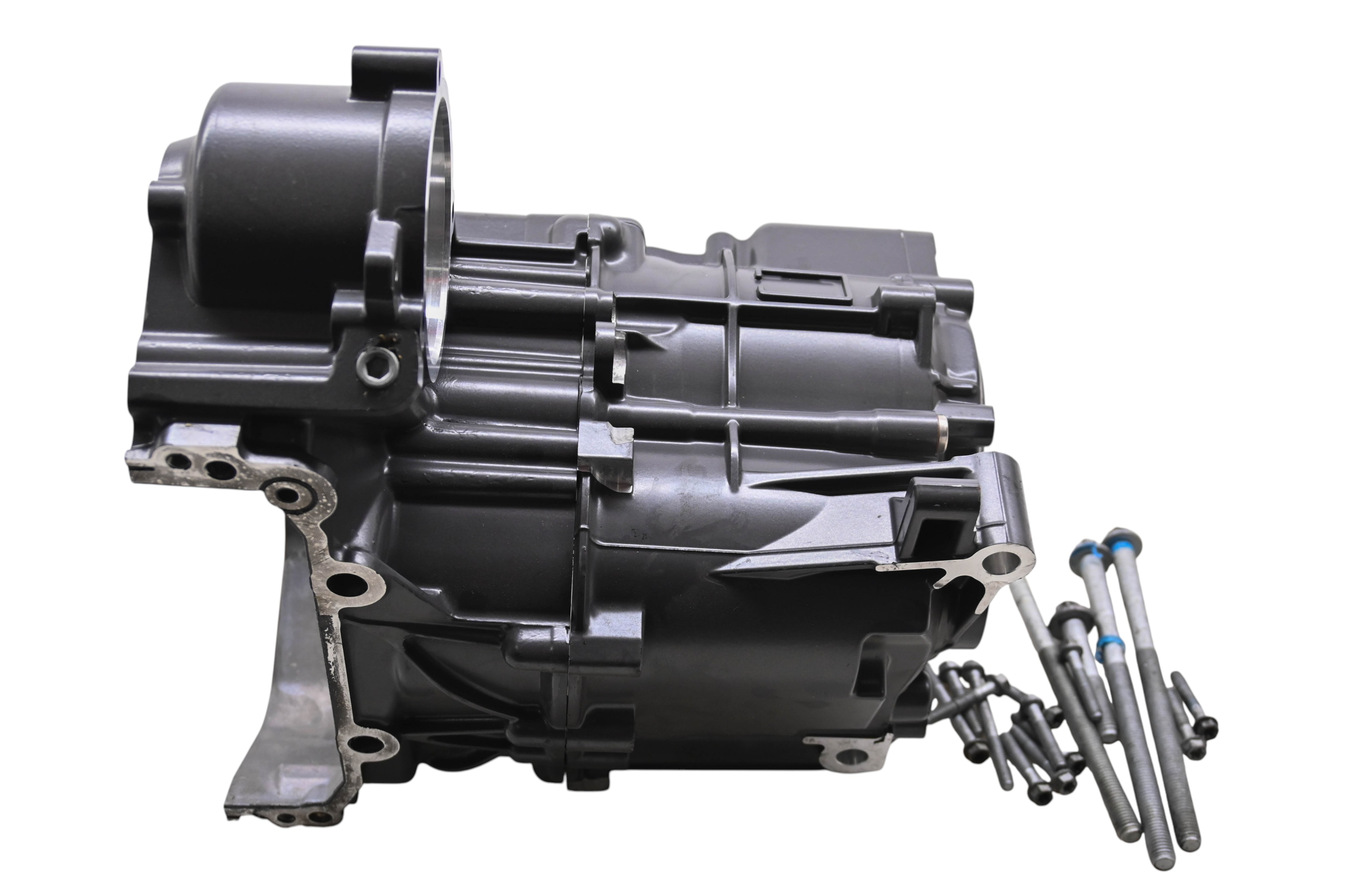 16 Can-Am Spyder F3T SE6 Transmission Gear Case Housing