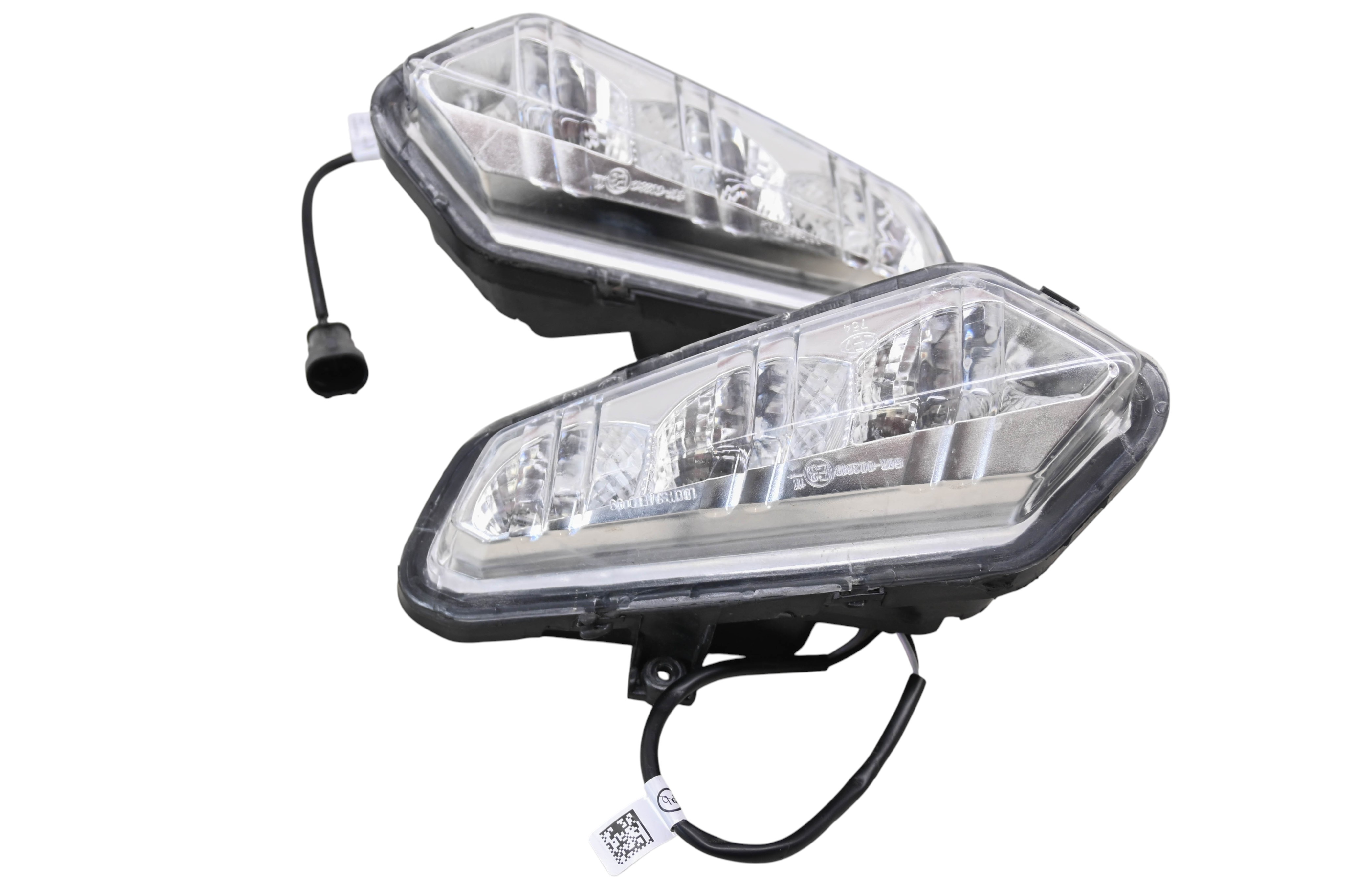 16 Can-Am Spyder F3T SE6 Front Flashers Left & Right Turn Signals