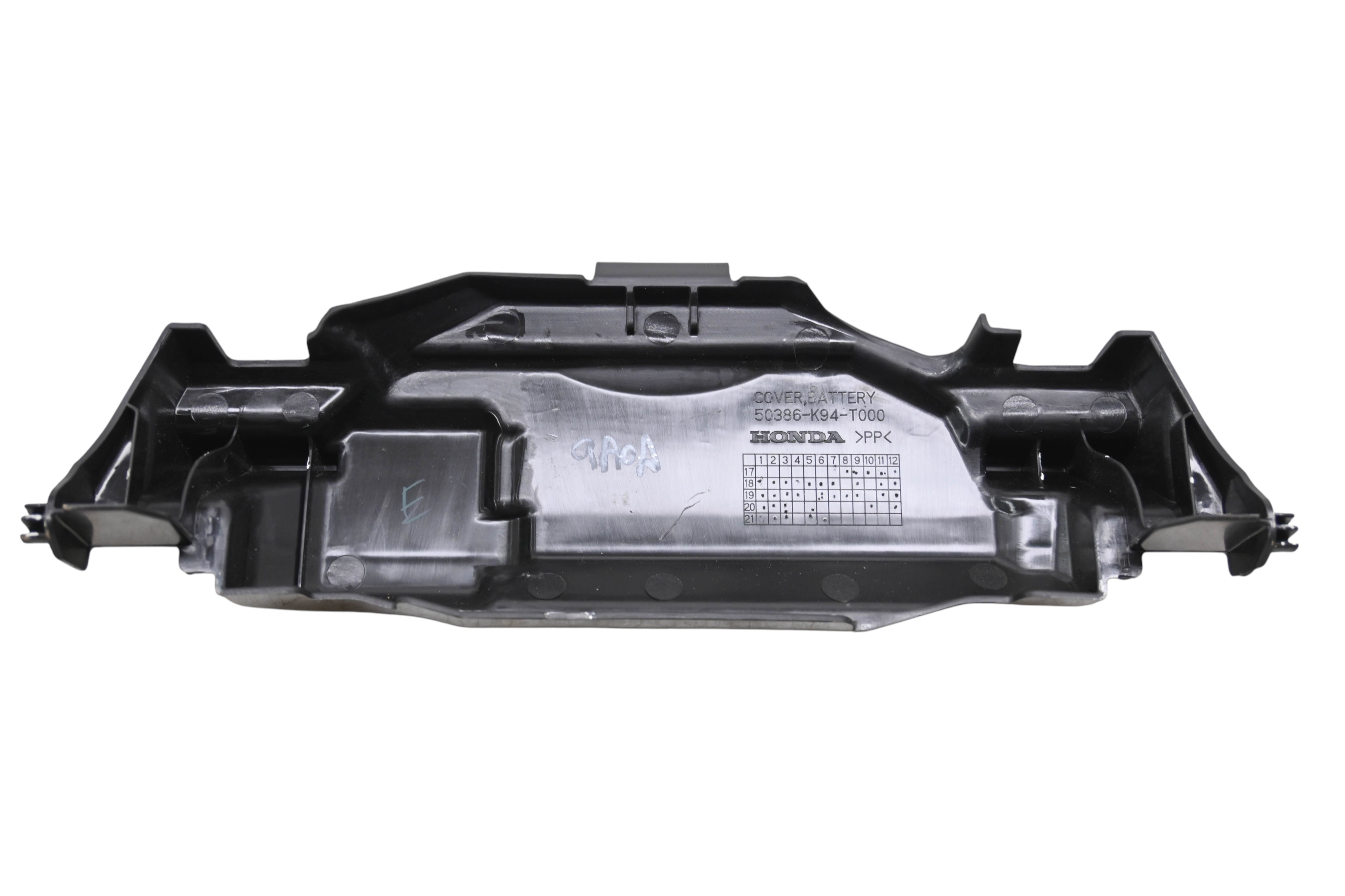 22 Honda CB300R ABS Battery Cover