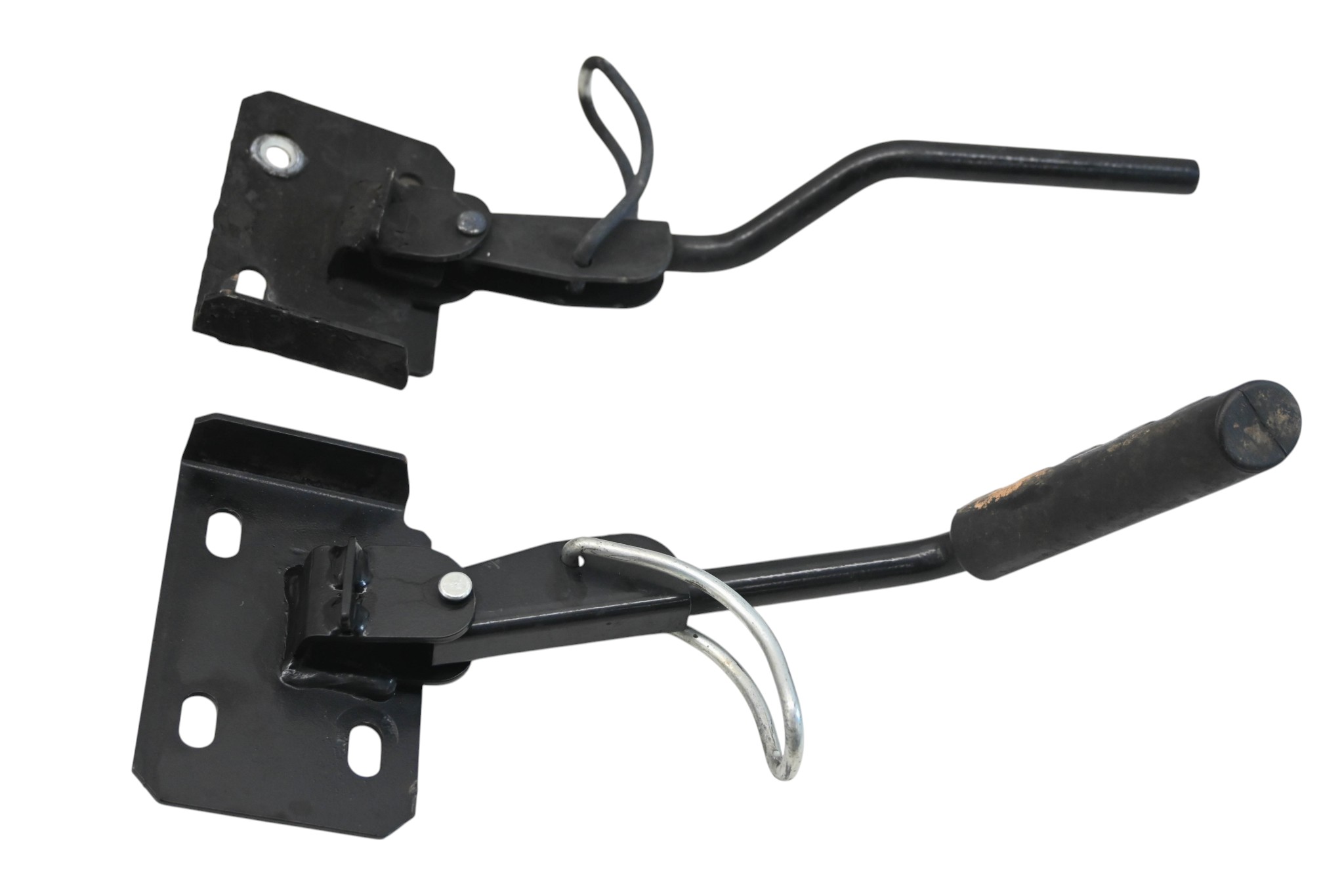 21 Kubota RTV-XG850 Cargo Lock Handle Brackets Mounts Left & Right Sidekick 850