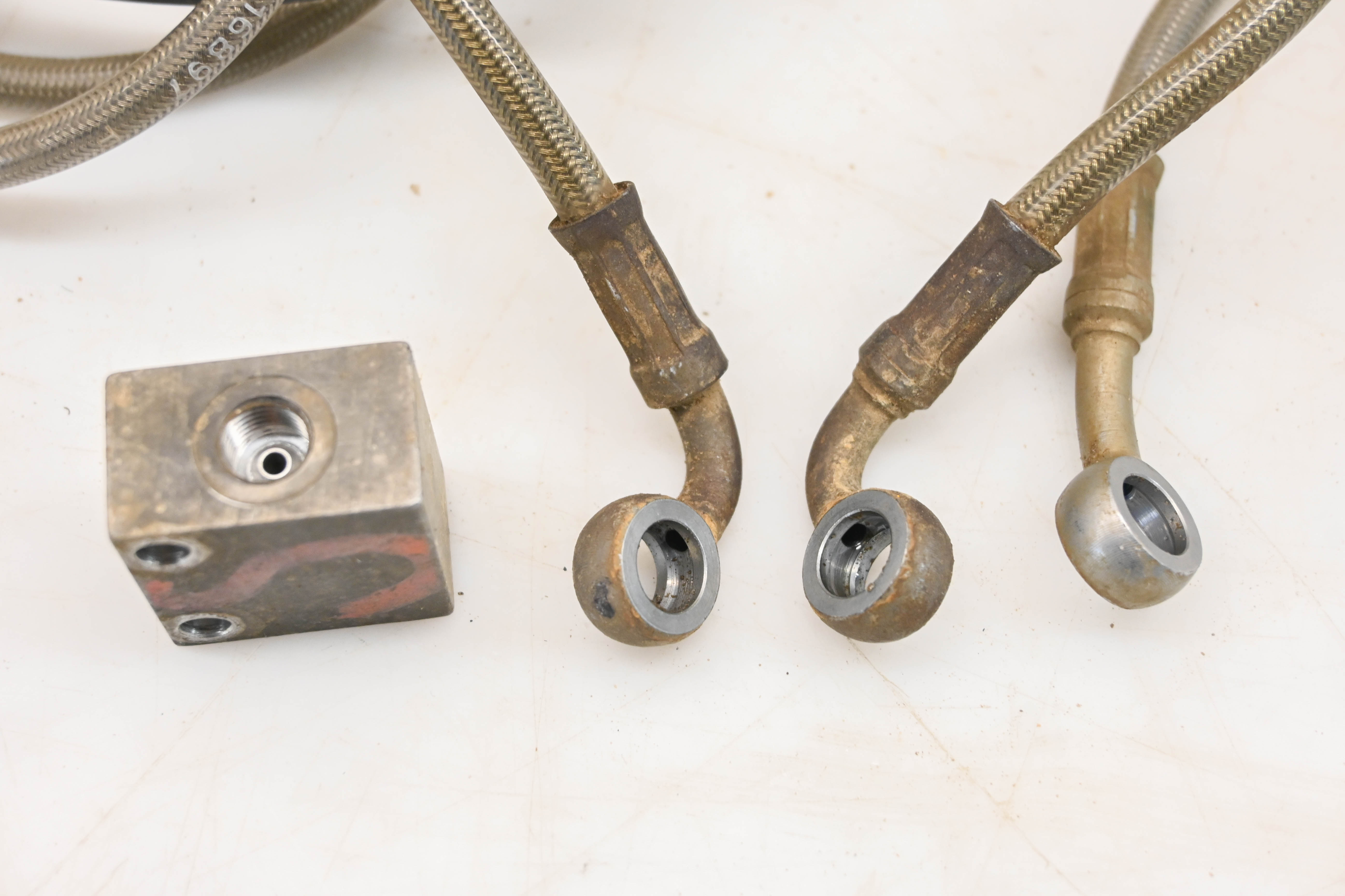 21 Polaris PRO XD 4000D Crew Rear Brake Lines