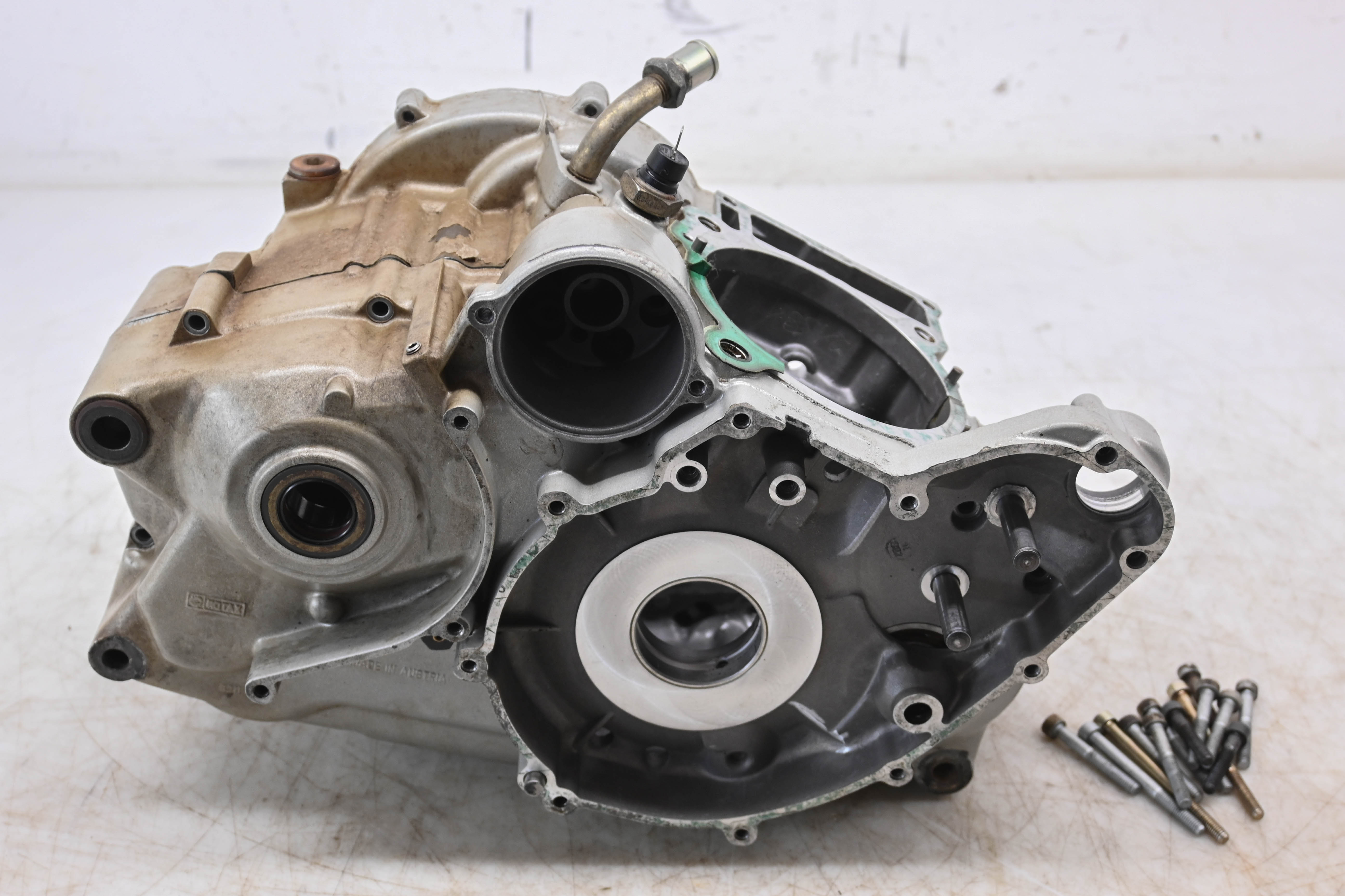 00 Can-Am DS650 Crankcase Center Crank Case Bombardier