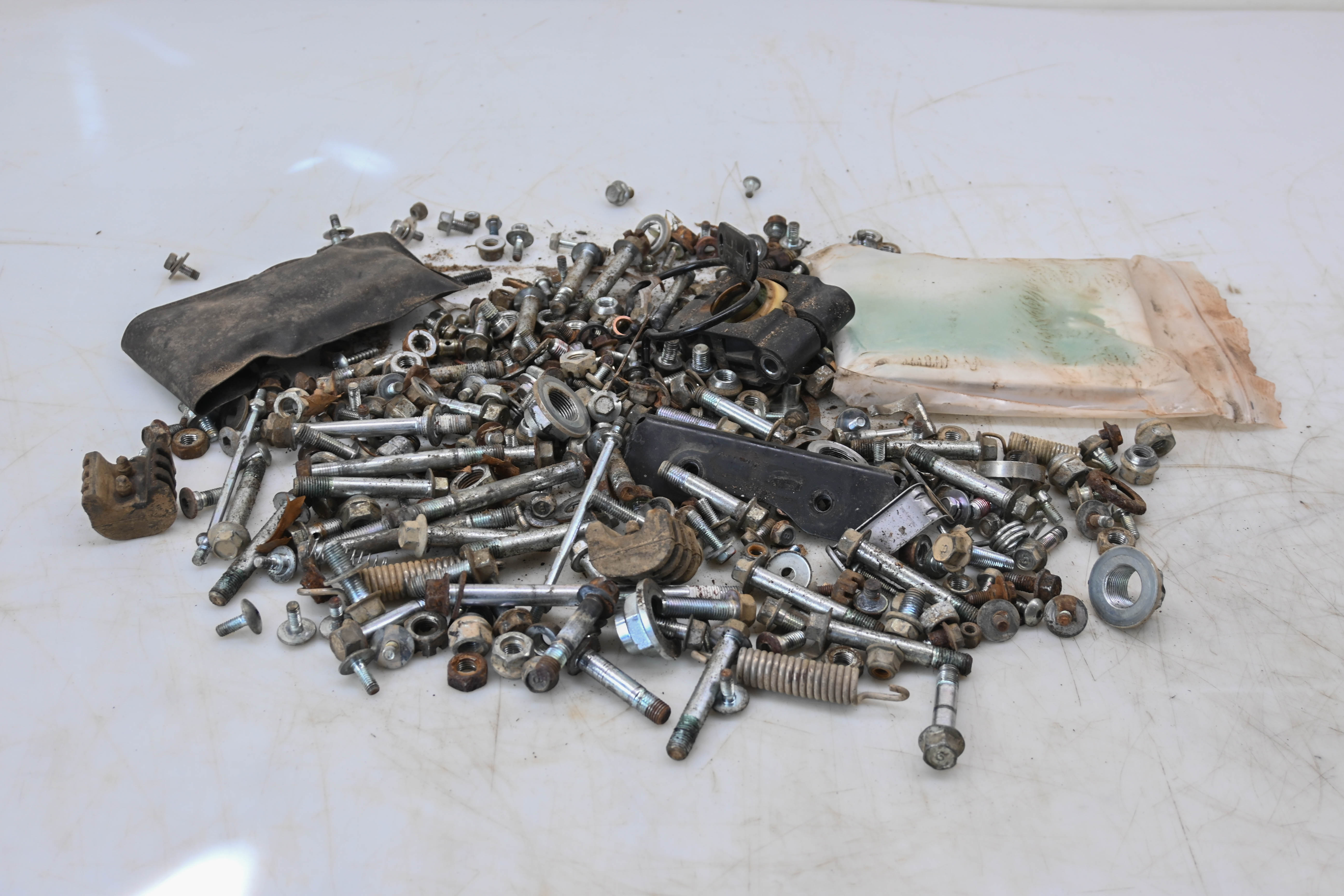 14 Yamaha Grizzly 550 4x4 Hardware Set Nuts & Bolts YFM550F