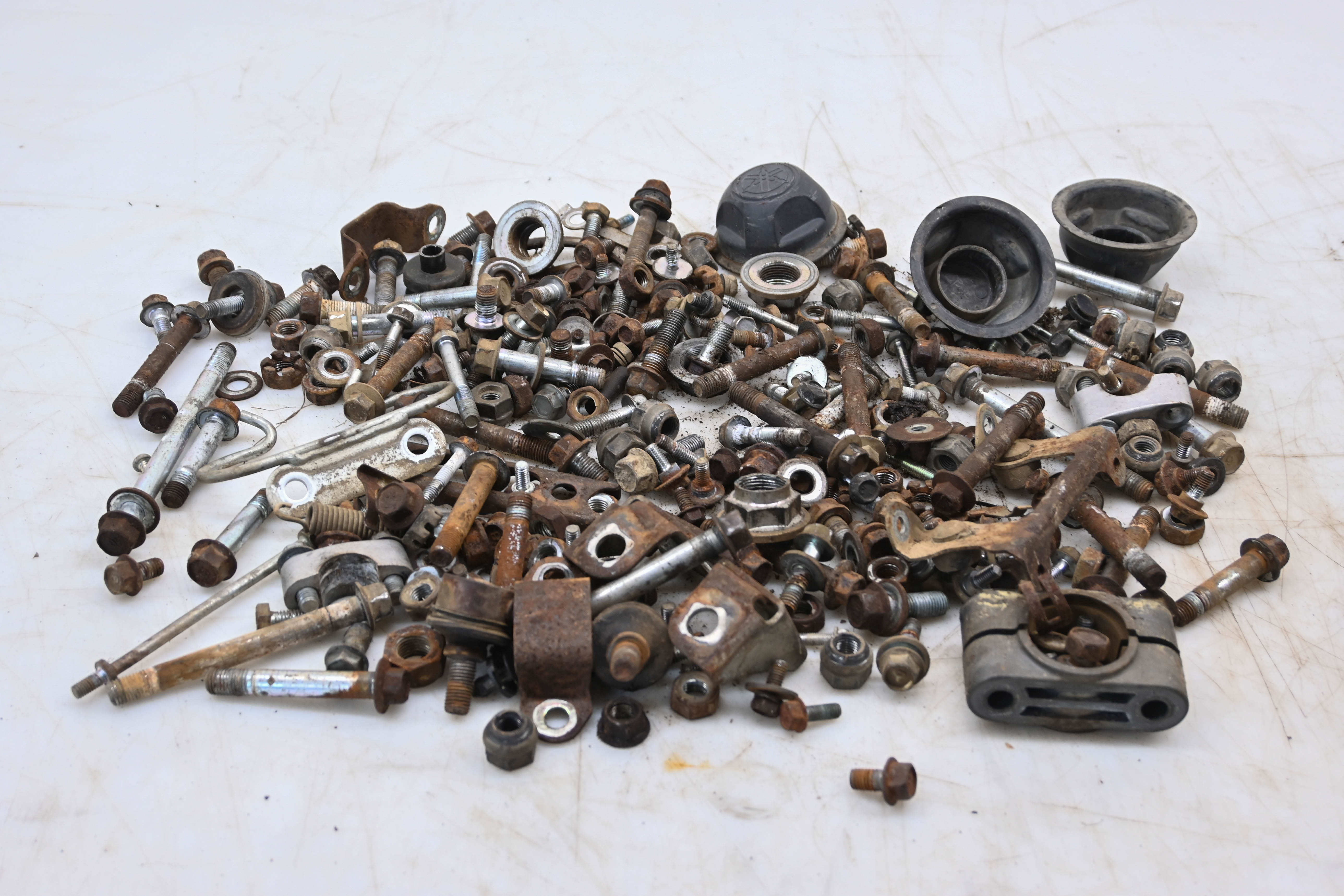 09 Yamaha Grizzly 550 4x4 Hardware Set Nuts & Bolts YFM550F