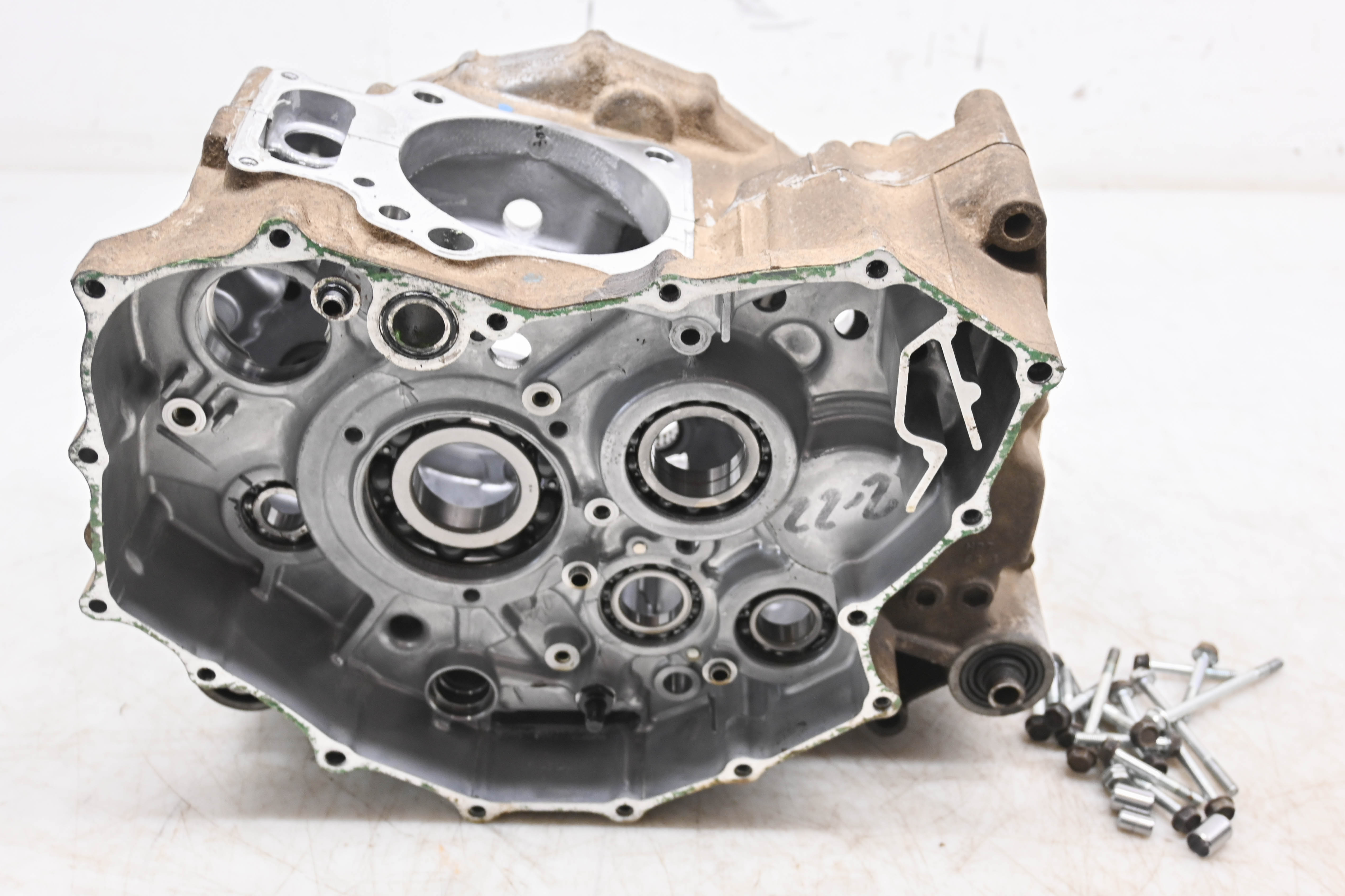 11 Honda Rancher 420 4x4 Crankcase Center Crank Case TRX420FPA