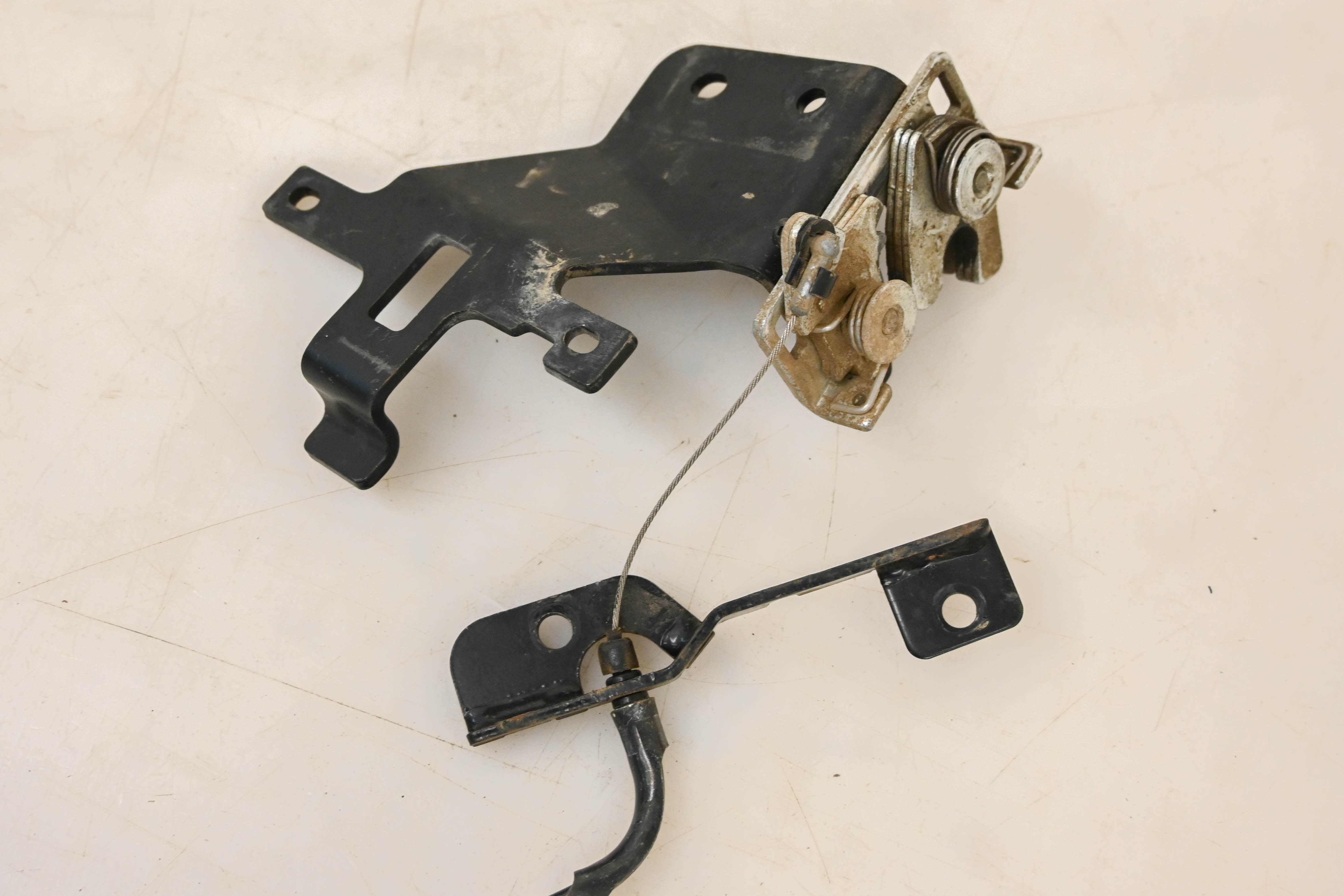 23 Polaris General XP4 1000 Ultimate Front Right Door Handle Bracket
