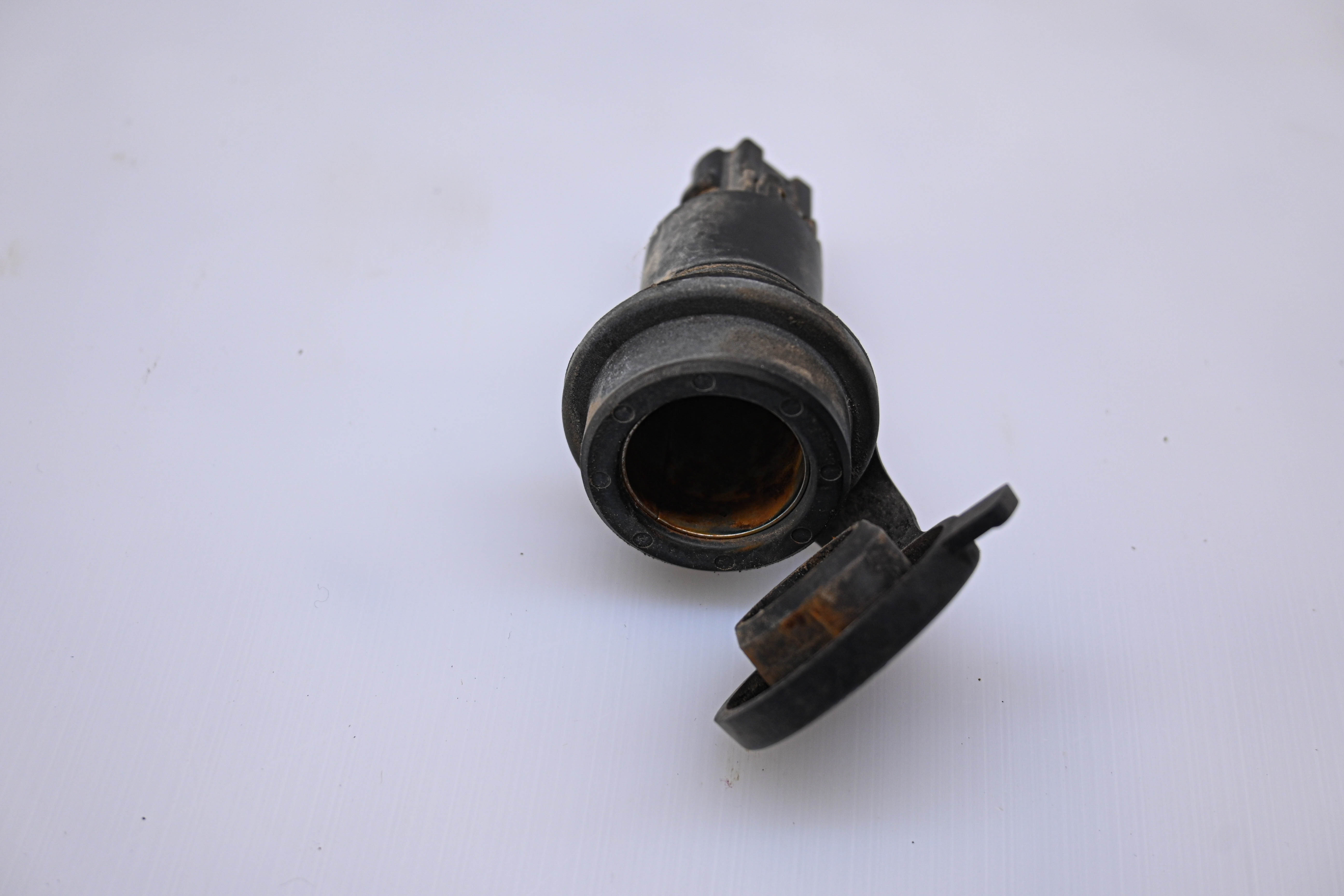 06 Suzuki King Quad 700 4x4 12 Volt Accessory Outlet 12V LTA700X