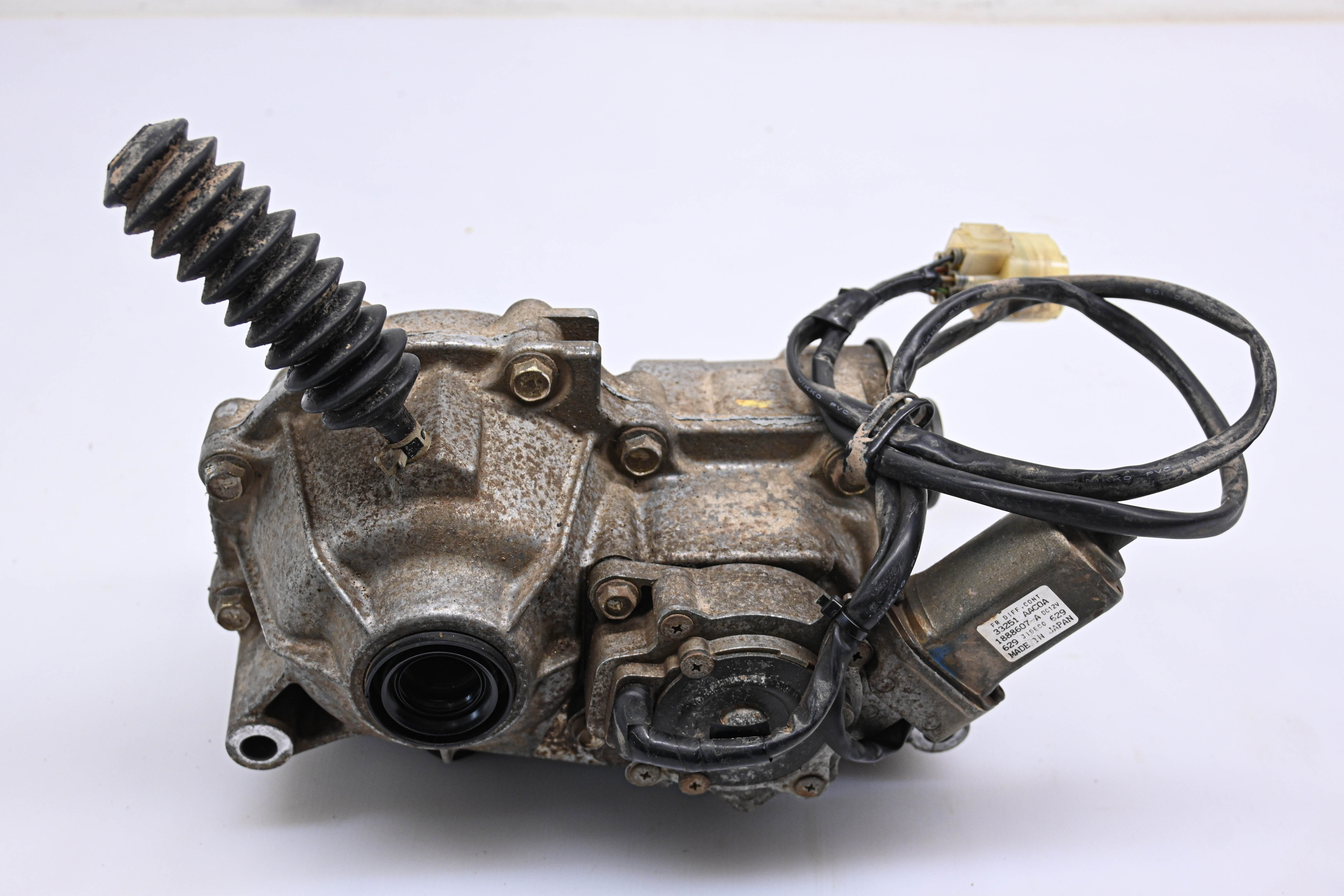 06 Suzuki King Quad 700 4x4 Front Differential LTA700X