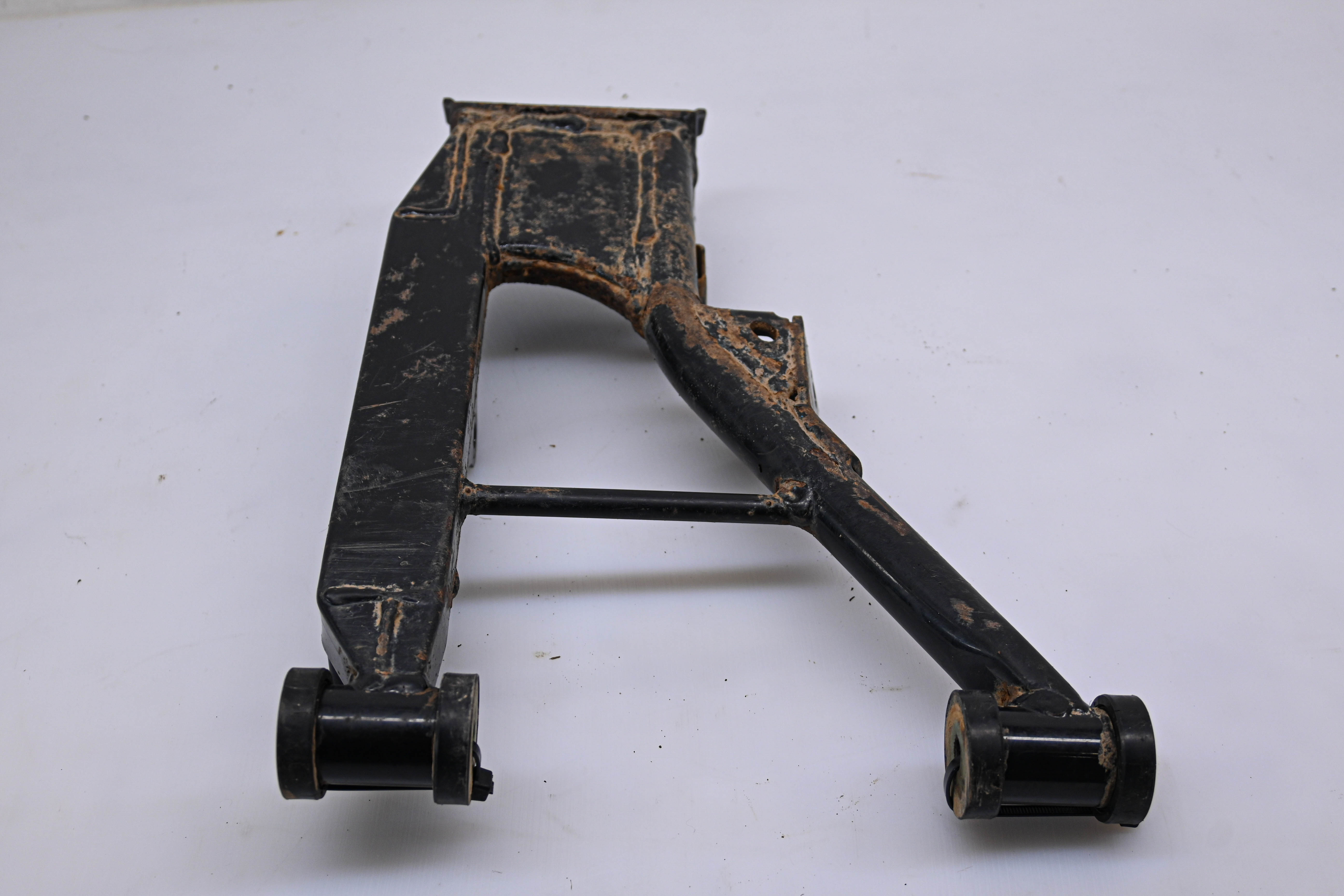 06 Suzuki King Quad 700 4x4 Rear Lower Right A-Arm LTA700X