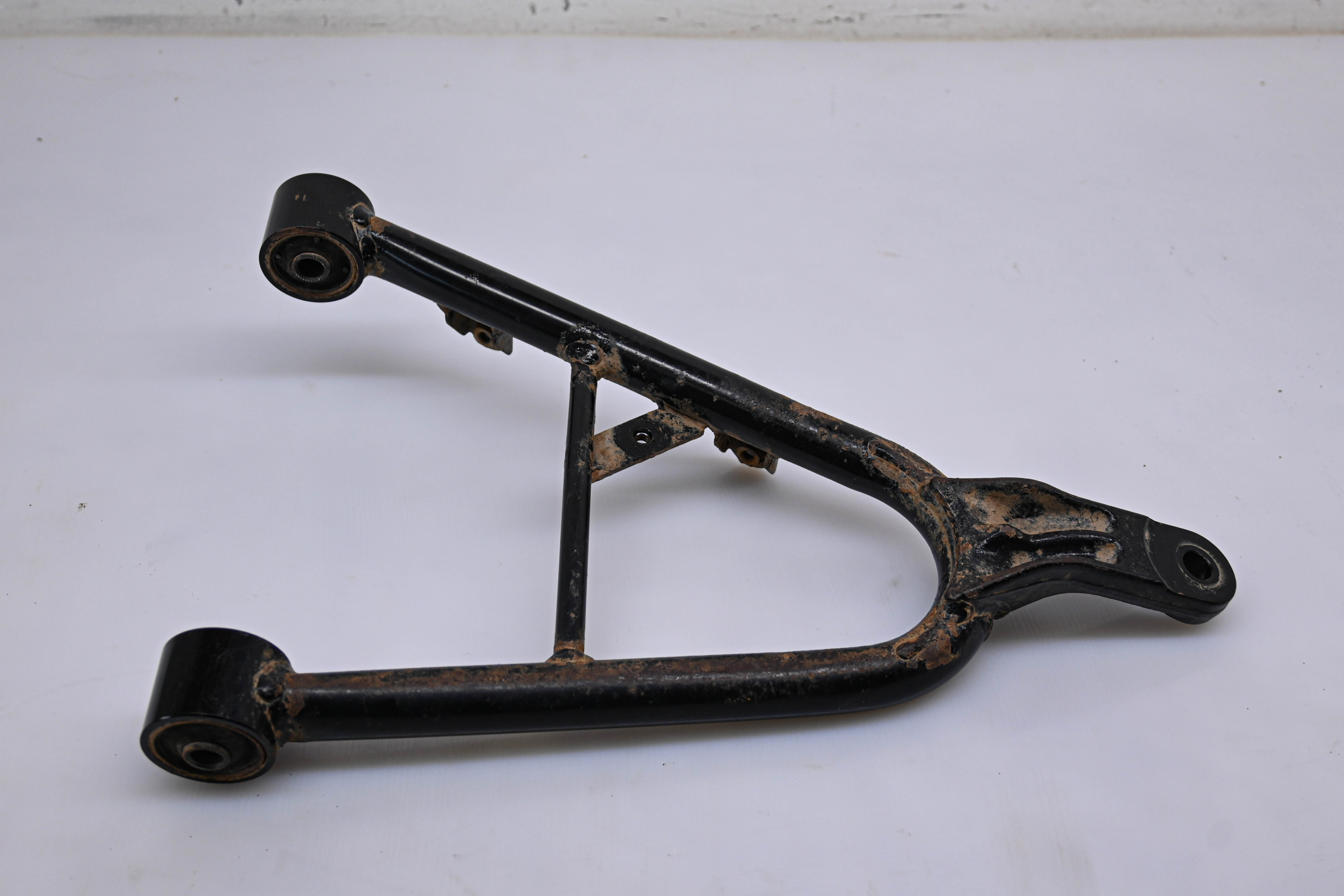 06 Suzuki King Quad 700 4x4 Front Lower Left A-Arm LTA700X