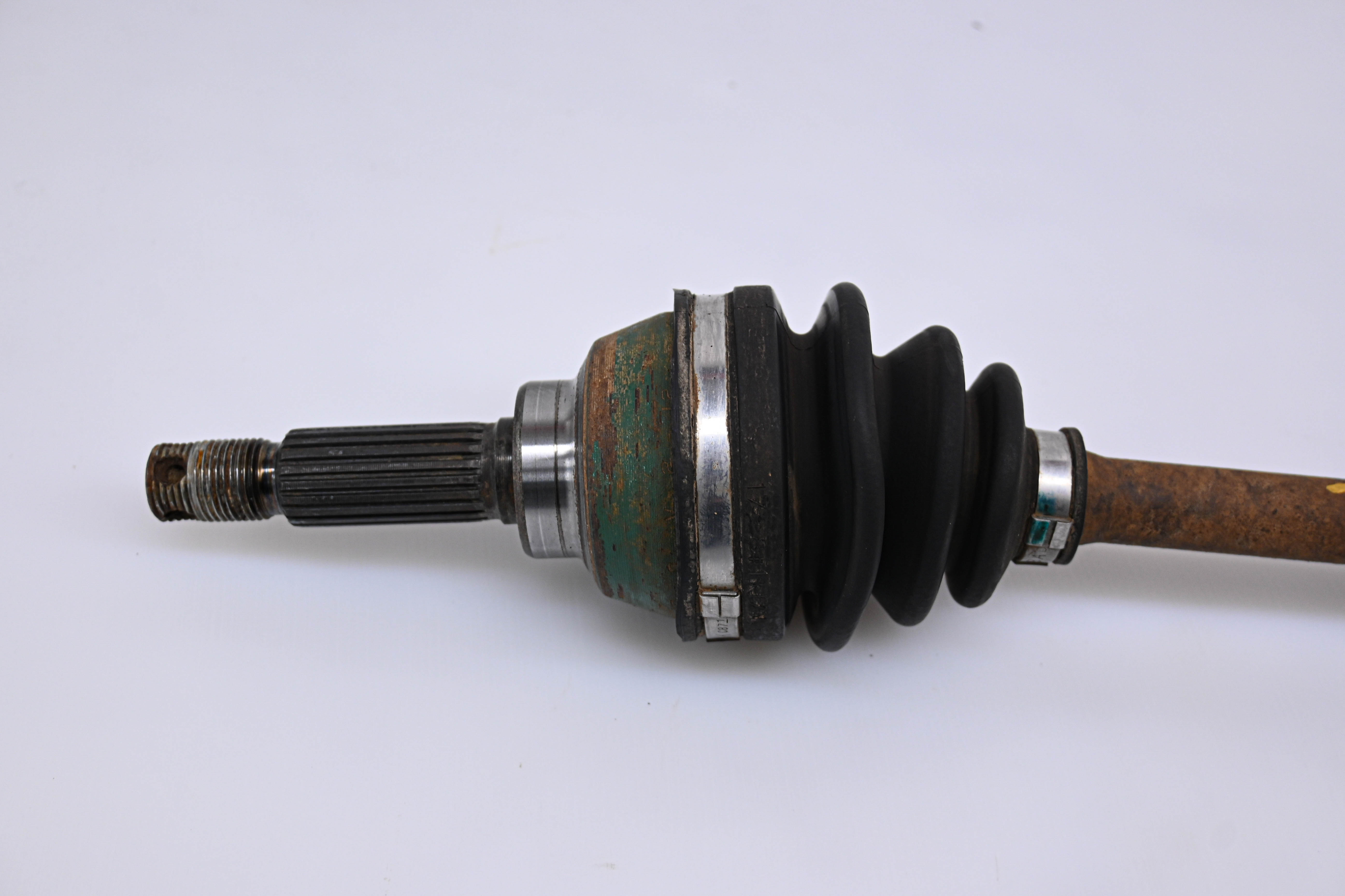 06 Suzuki King Quad 700 4x4 Front Left Or Right Cv Axle LTA700X