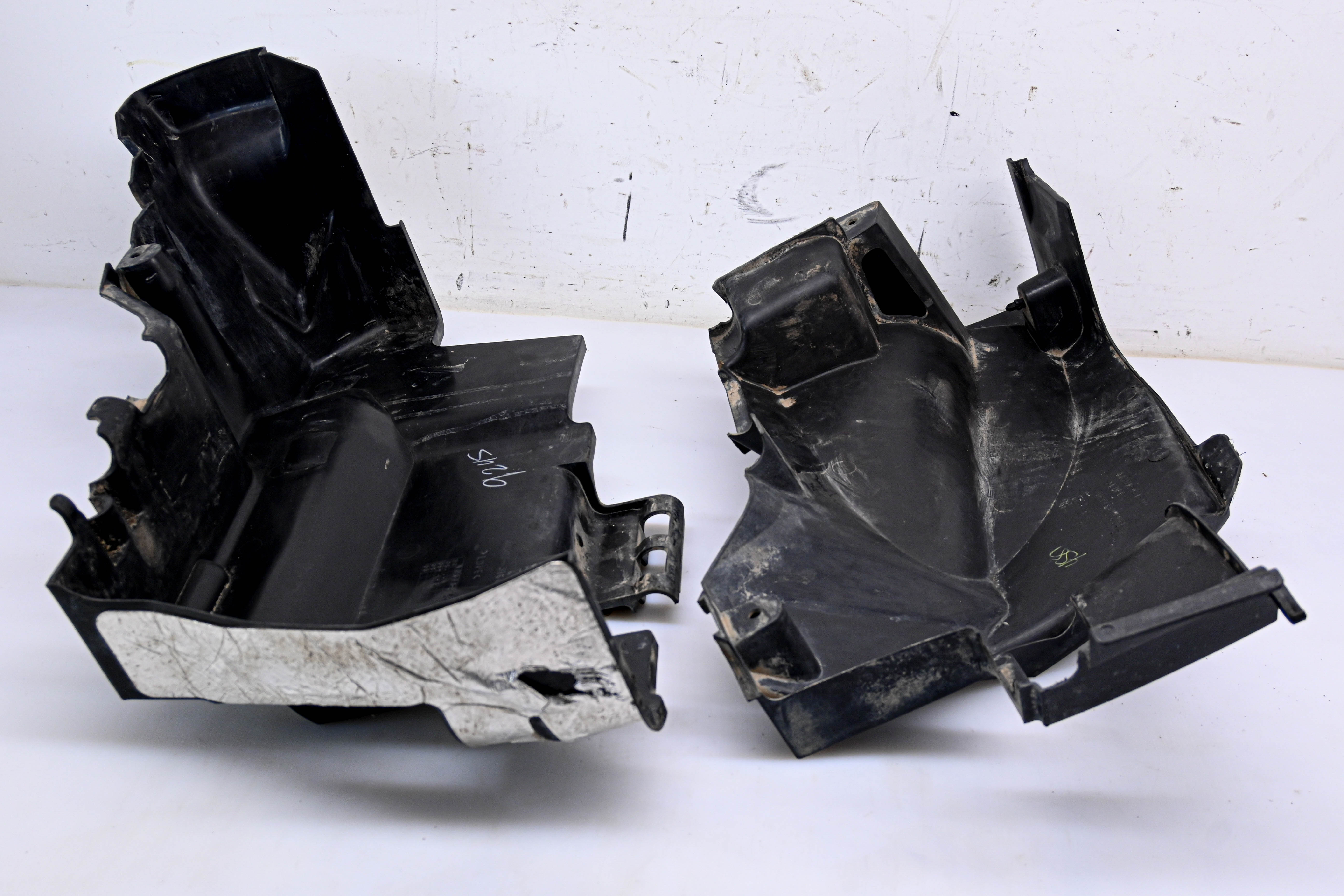 06 Suzuki King Quad 700 4x4 Fuel Tank Lower & Outer Covers LTA700X