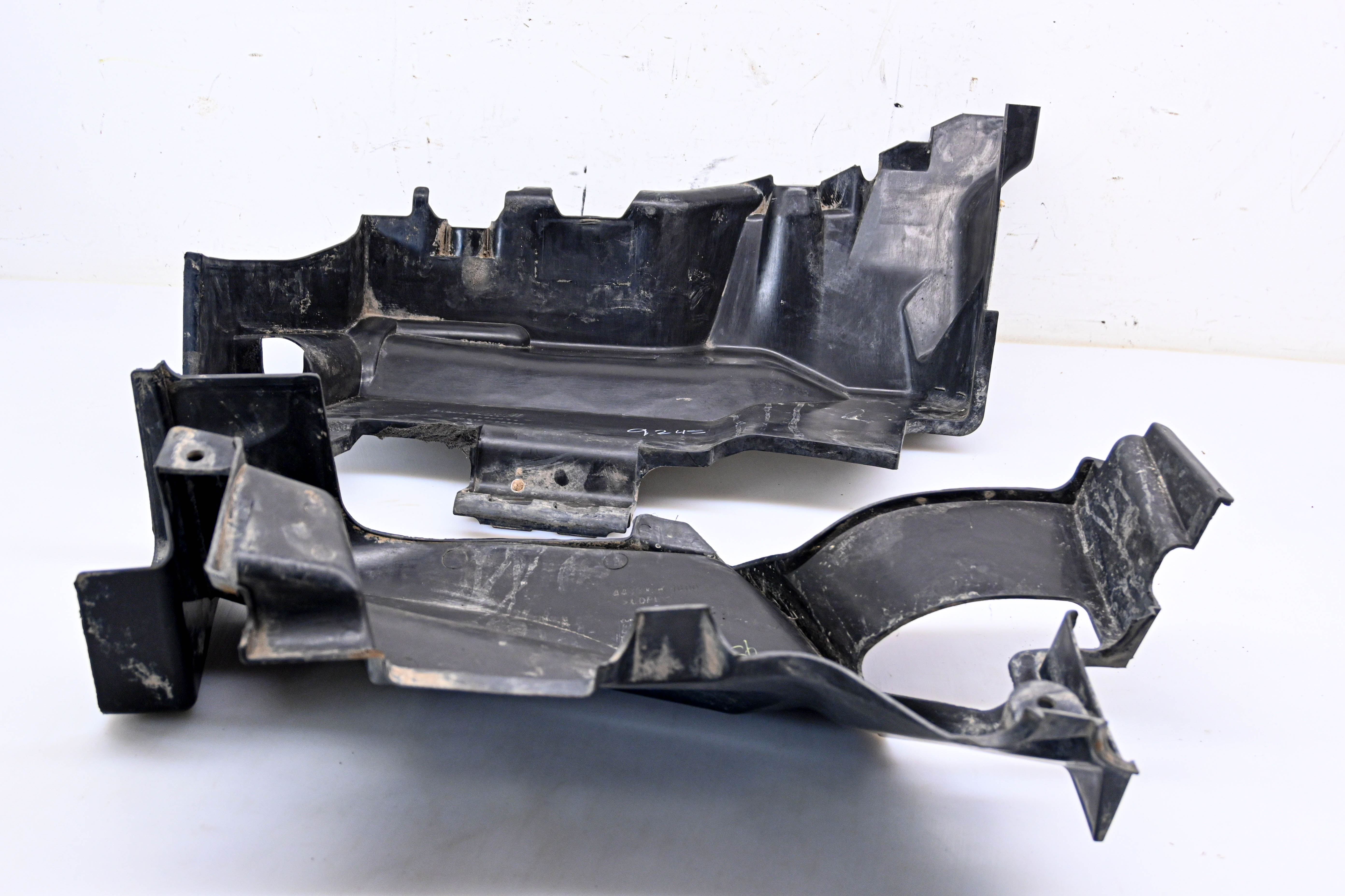 06 Suzuki King Quad 700 4x4 Fuel Tank Lower & Outer Covers LTA700X