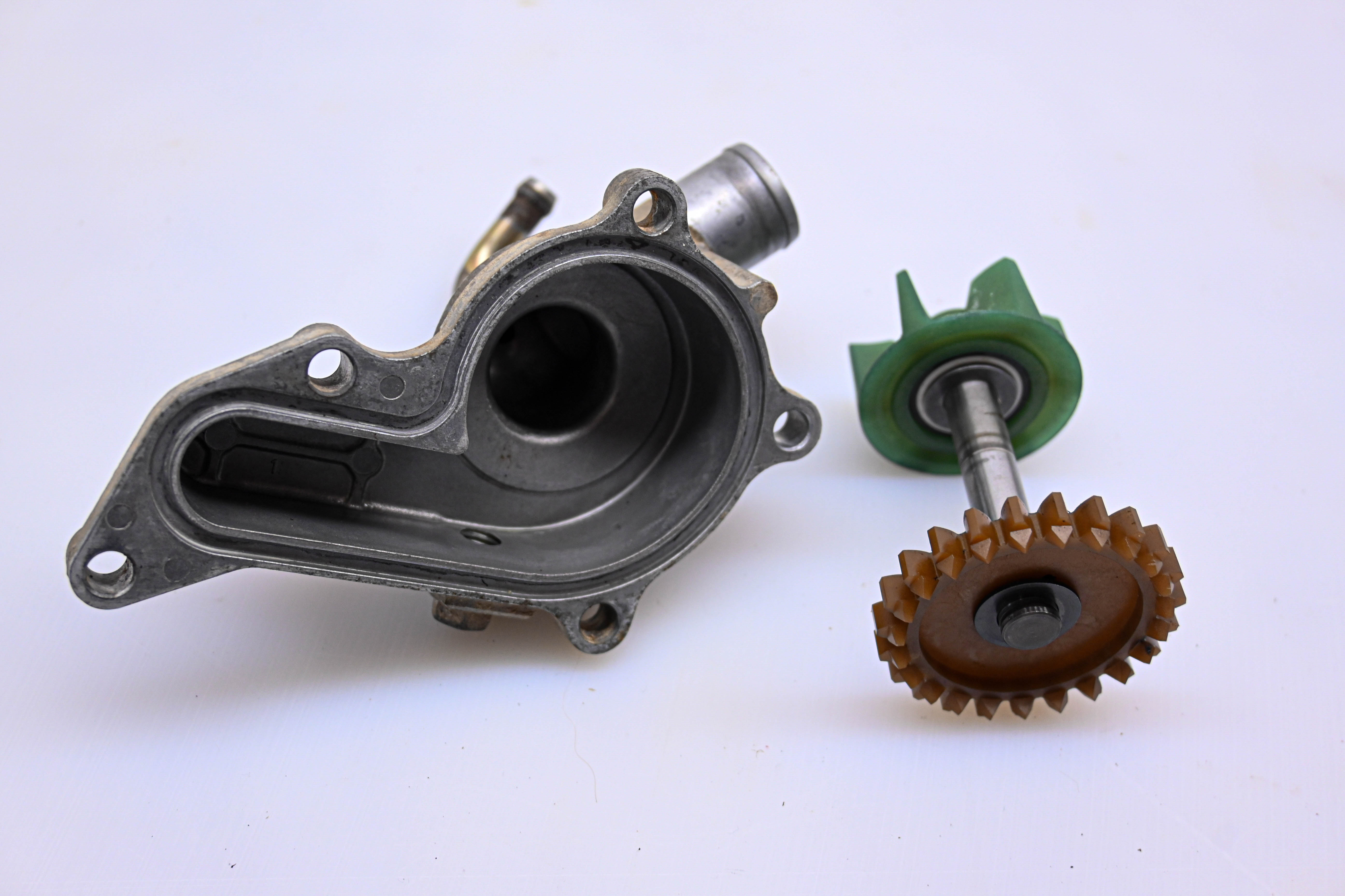 06 Suzuki King Quad 700 4x4 Water Pump LTA700X