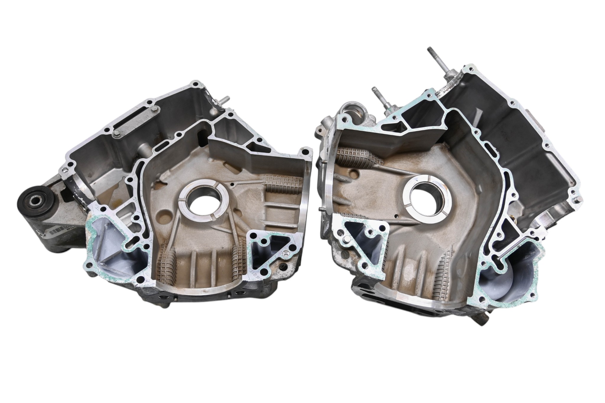 21 Can-Am Outlander 570 4x4 Crankcase Center Crank Case