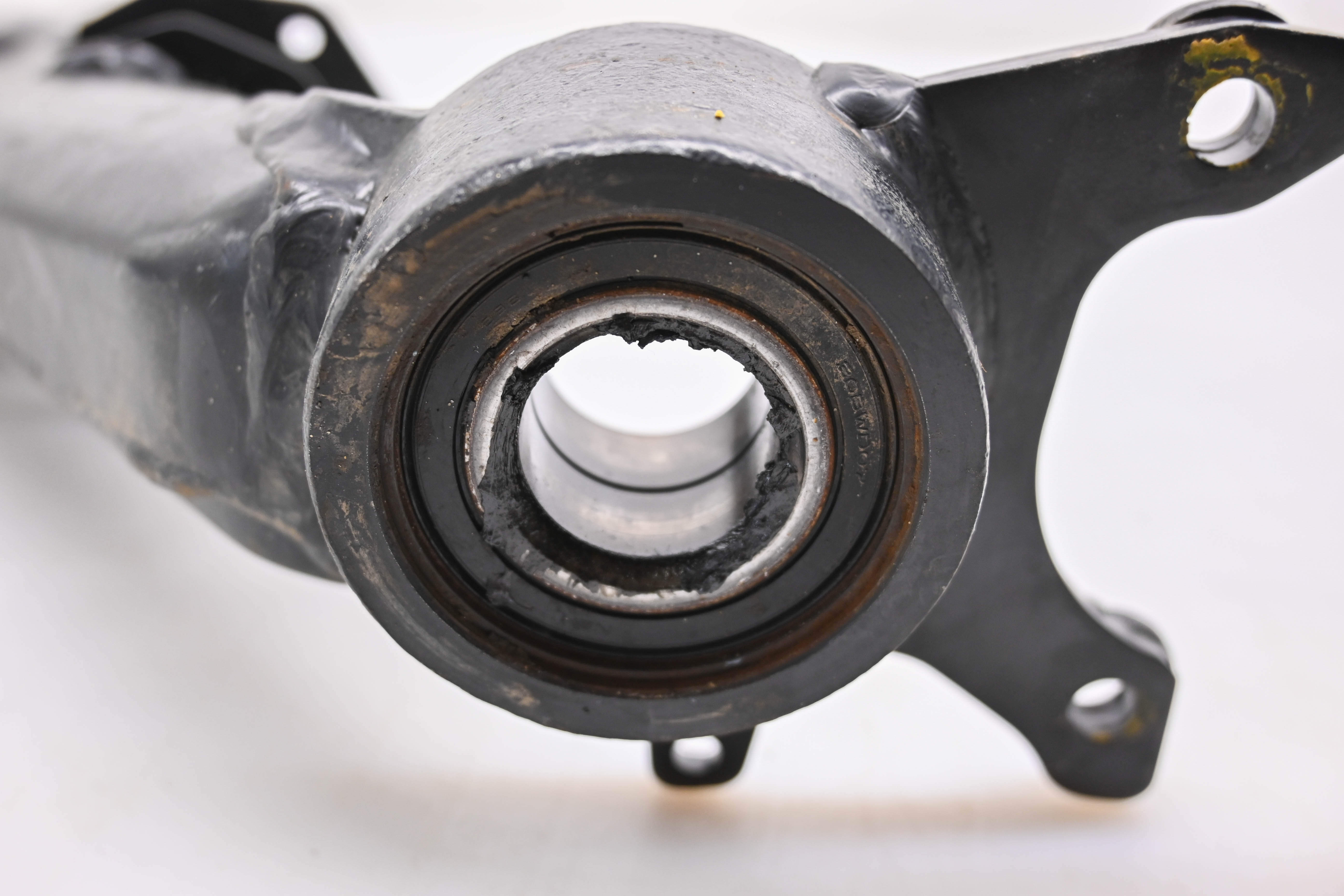 21 Can-Am Outlander 570 4x4 Rear Right Swingarm