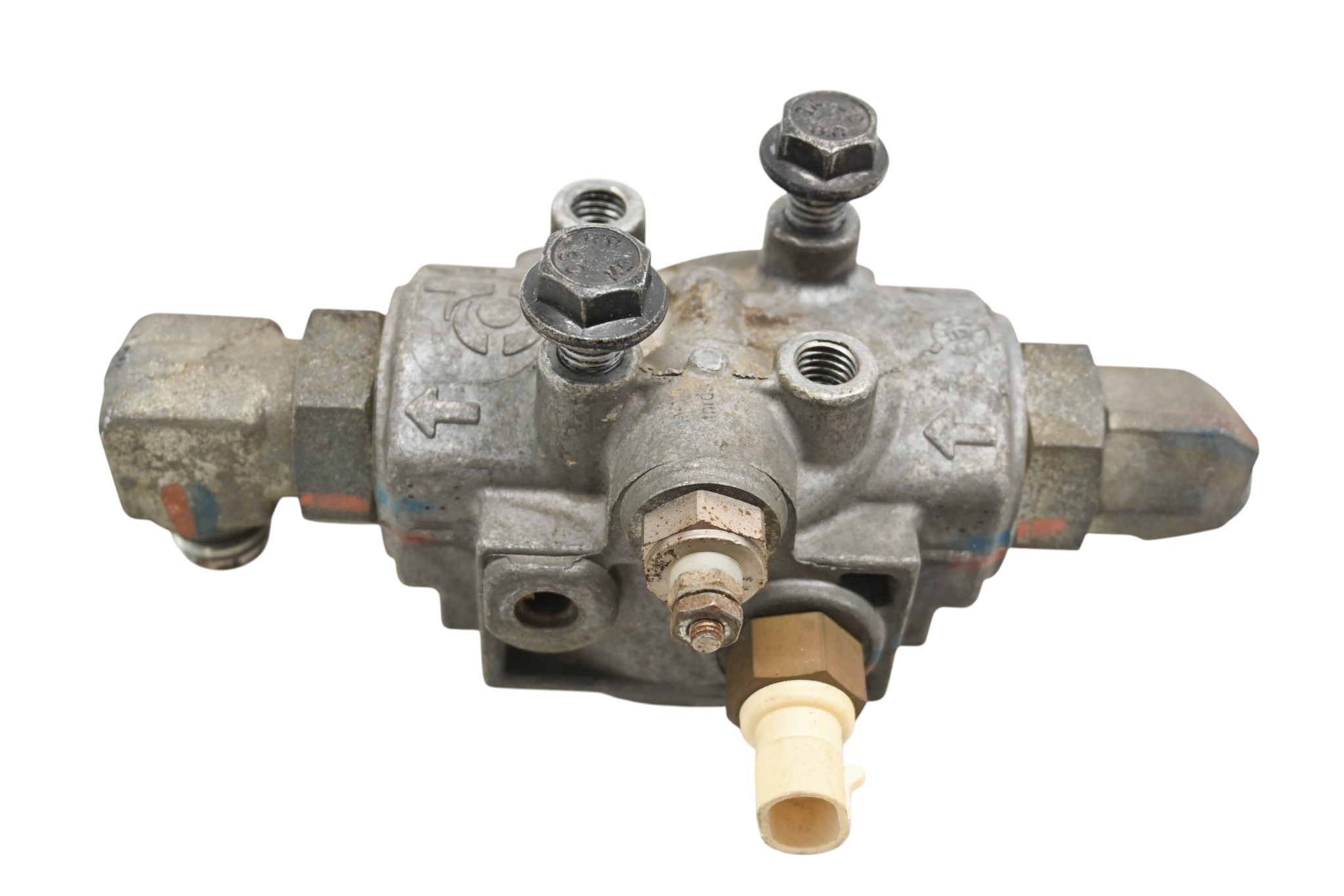 13 Polaris Brutus Hydraulic Oil Filter Mount