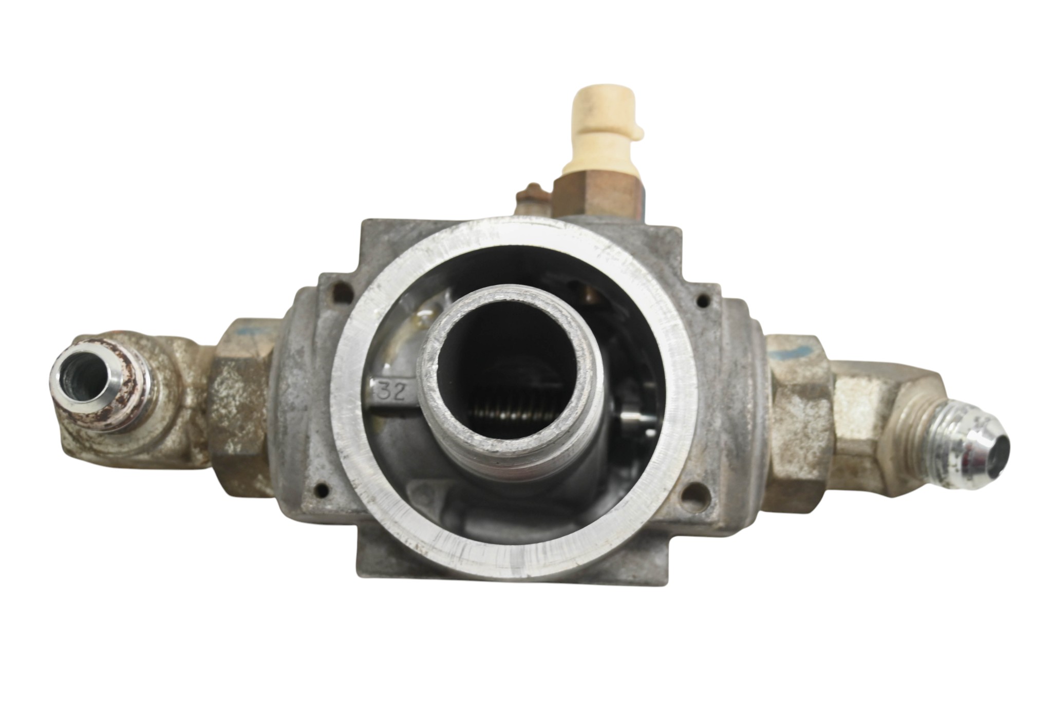 13 Polaris Brutus Hydraulic Oil Filter Mount