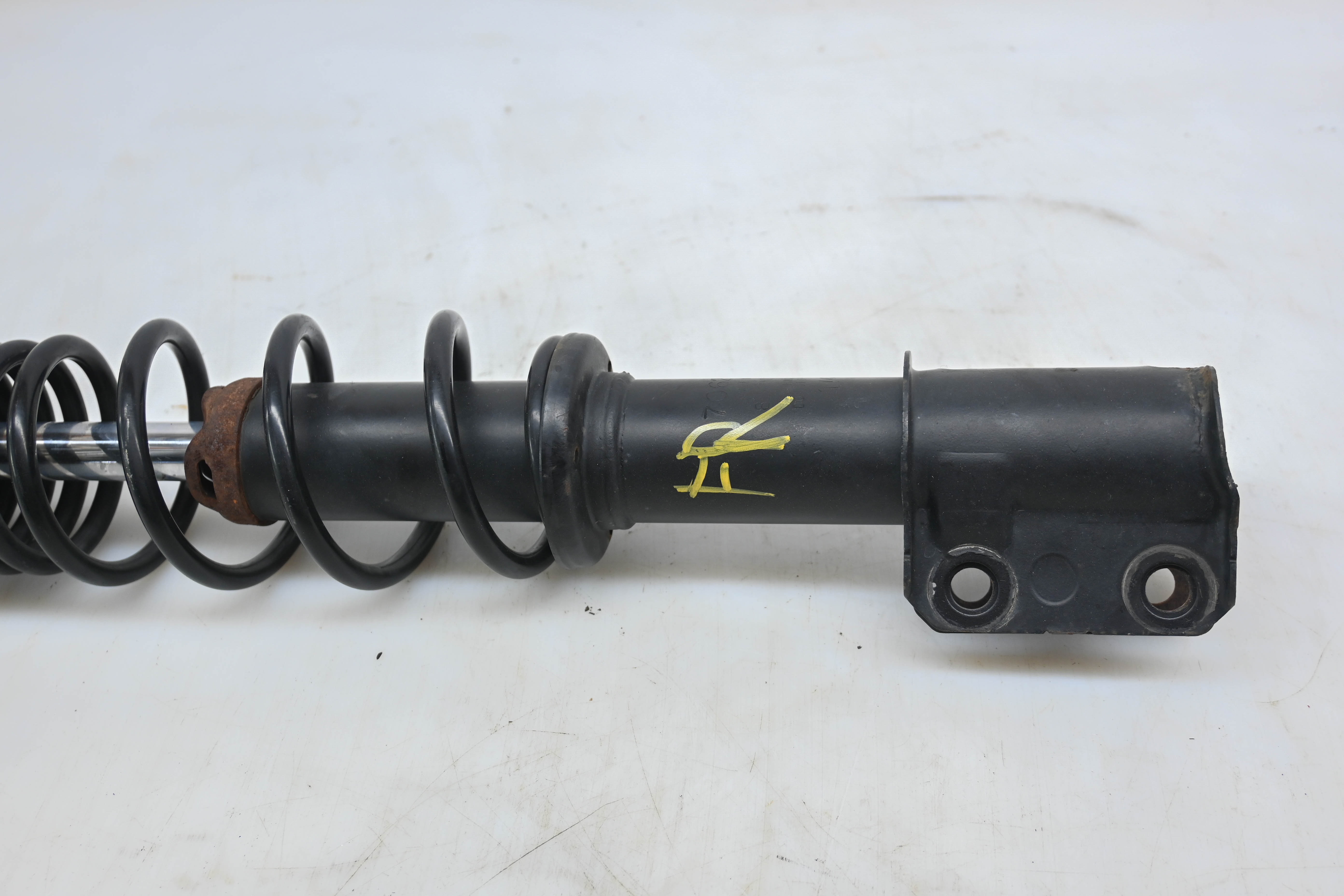 11 Can-Am Outlander 500 Max XT Front Right Or Left Shock