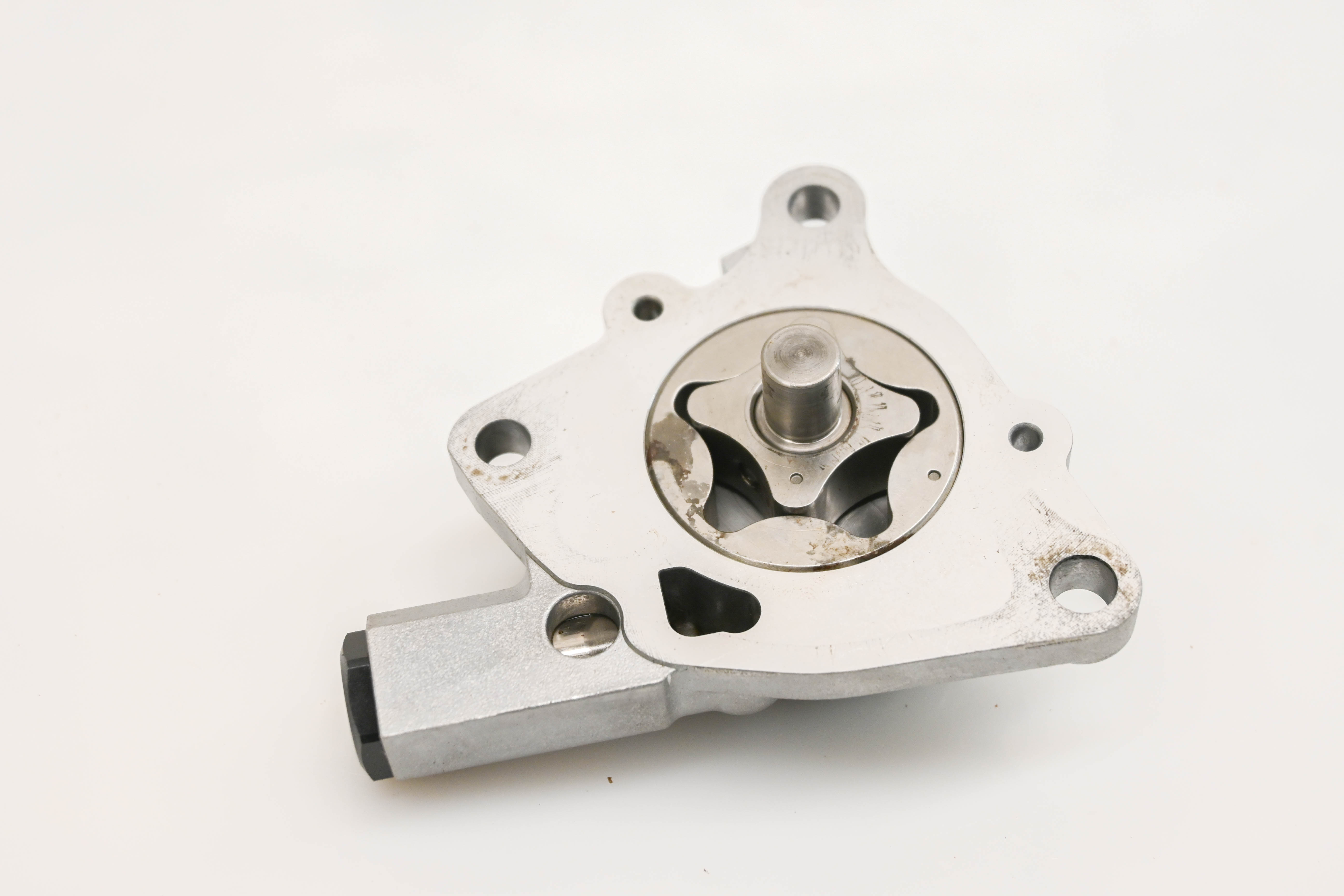21 Kawasaki Mule Pro-DXT Oil Pump KAF1000