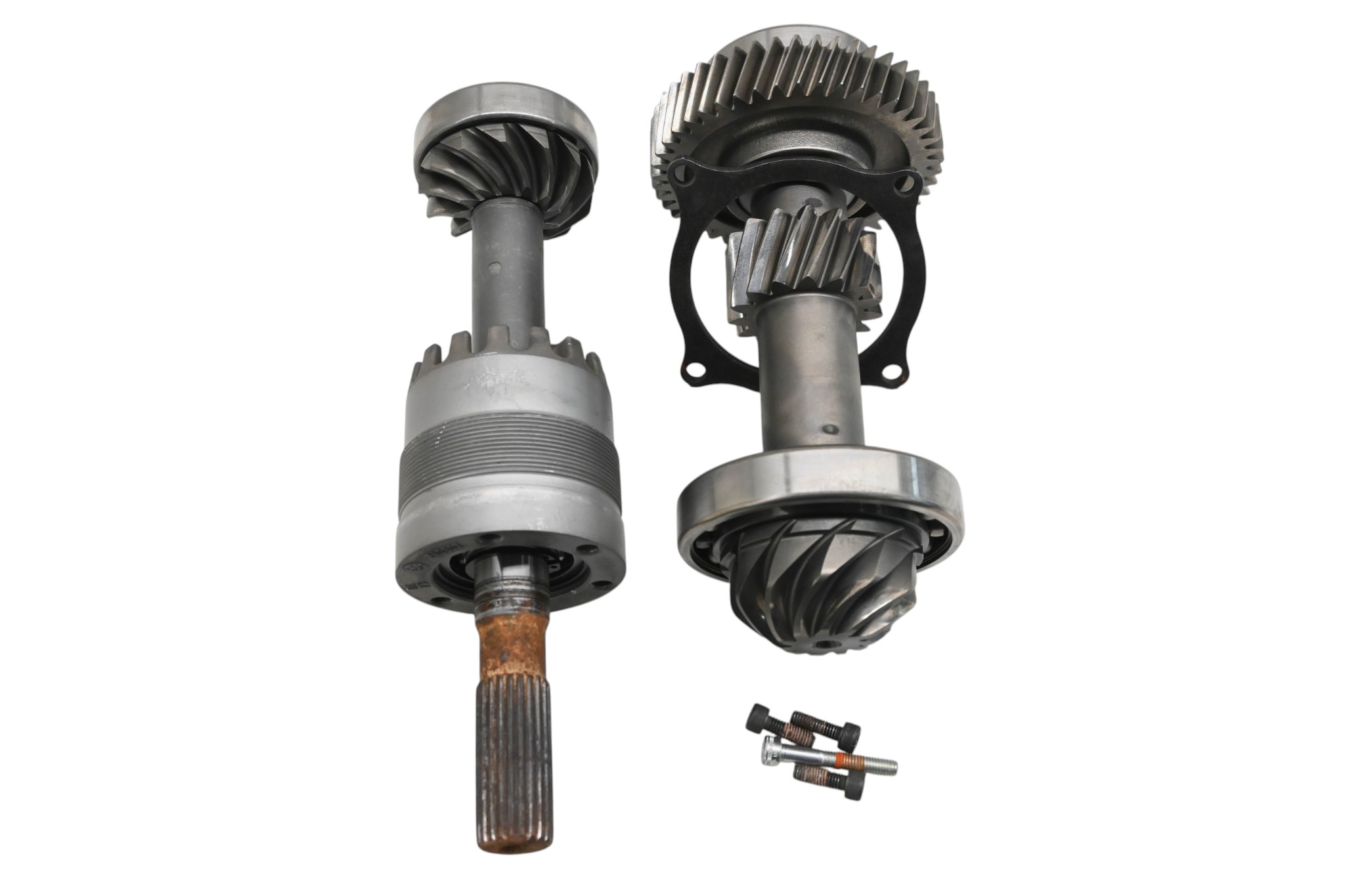 23 Polaris Pro-XD Mid-Size Crew Transmission Bevel Gears Output Shaft