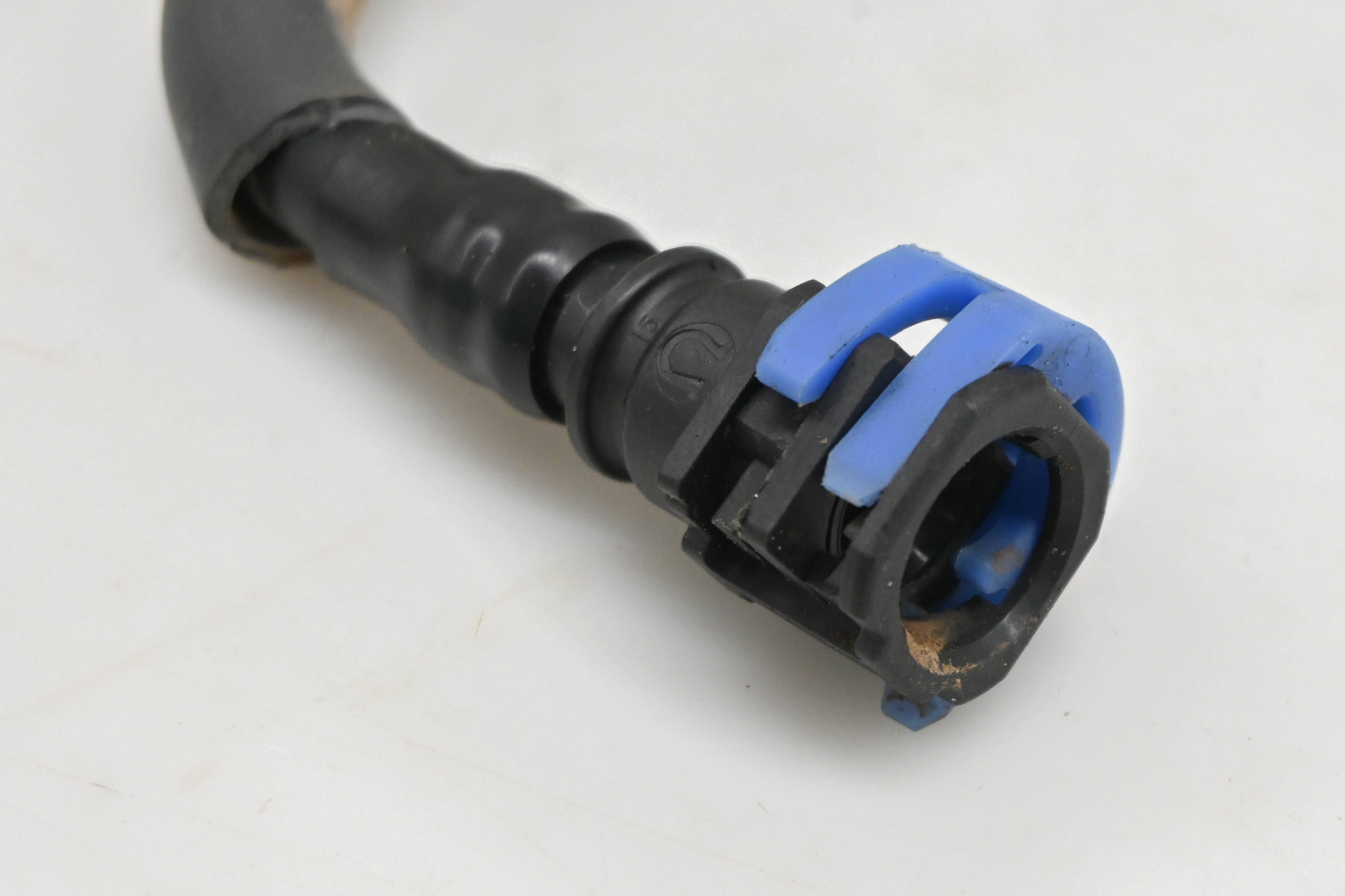 21 Polaris Pro XD 4000D Pre-Filter Fuel Line