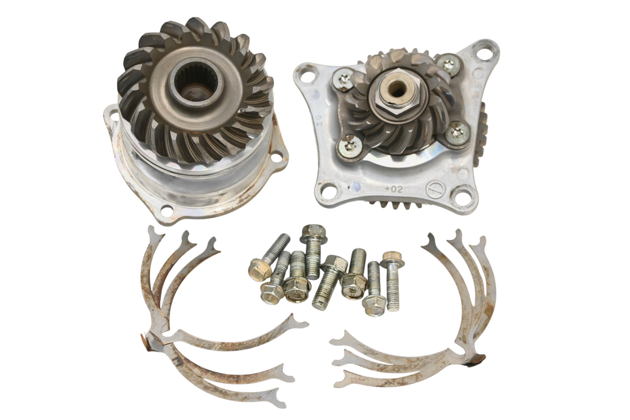 17 Yamaha Wolverine R-Spec EPS Transmission Bevel Gears Output Shaft YXE700