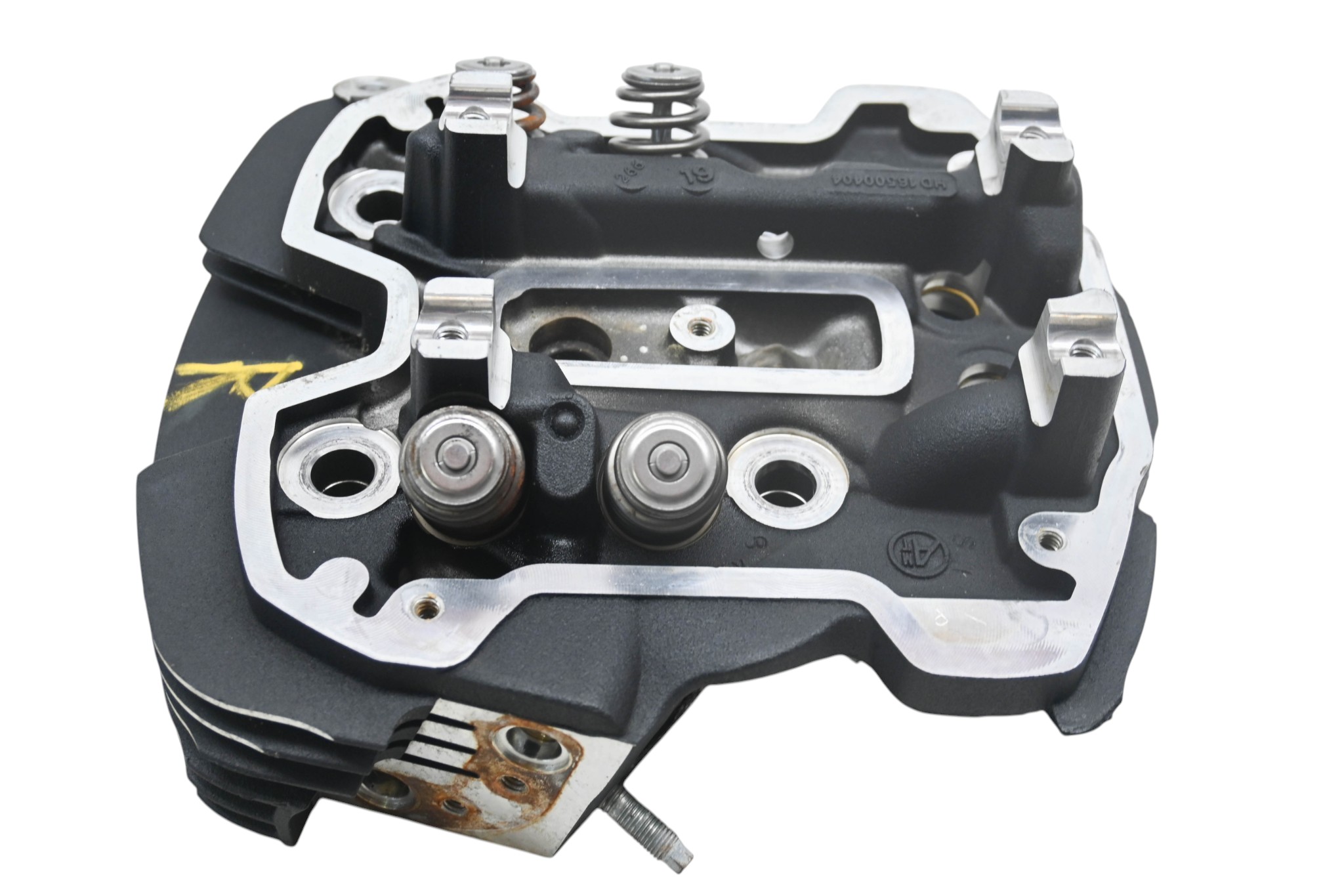 20 Harley-Davidson FXBB Street Bob Rear Cylinder Head