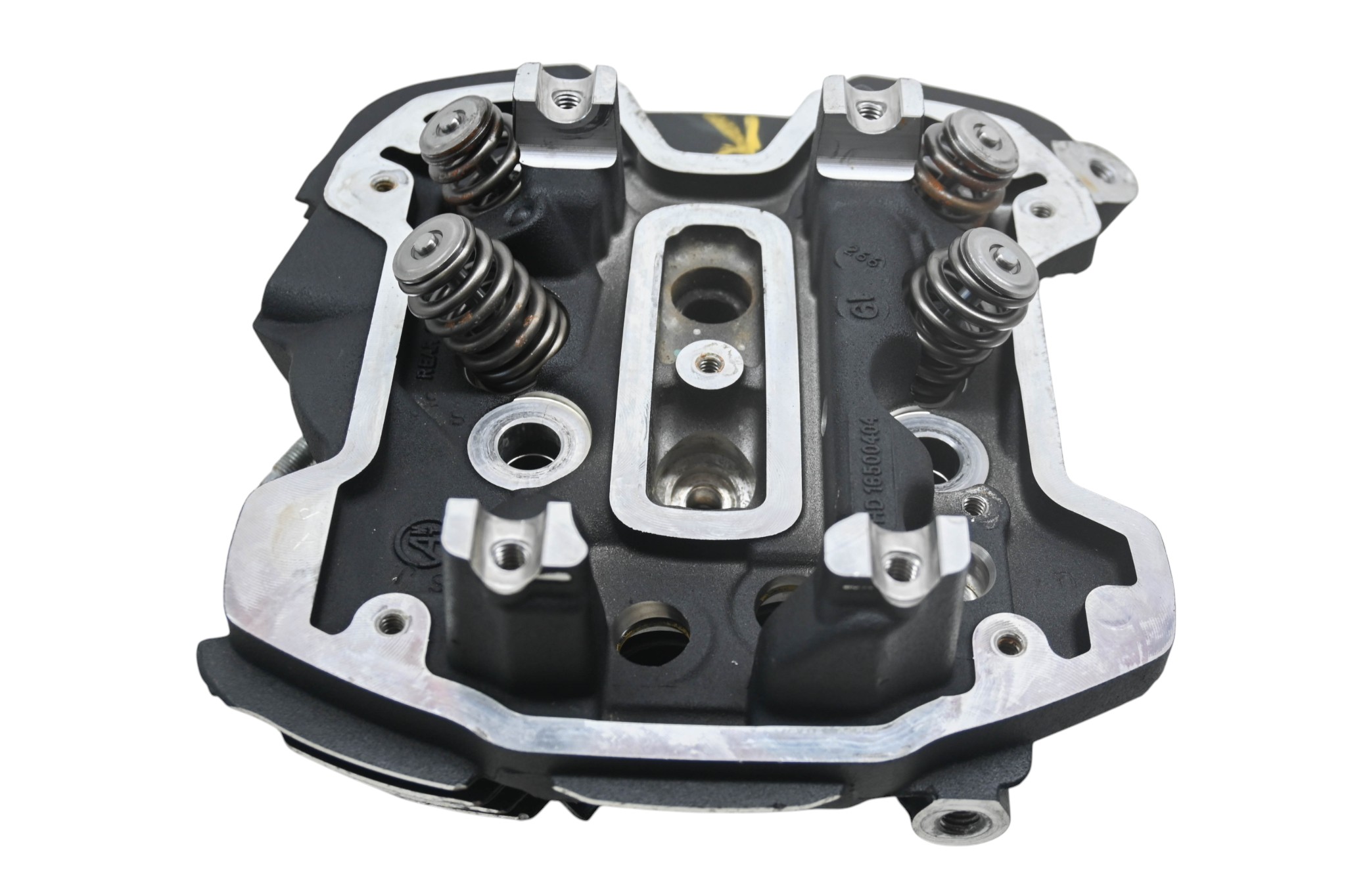 20 Harley-Davidson FXBB Street Bob Rear Cylinder Head