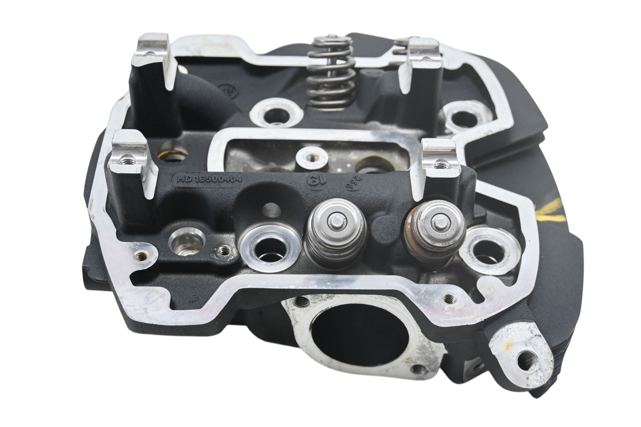 20 Harley-Davidson FXBB Street Bob Rear Cylinder Head