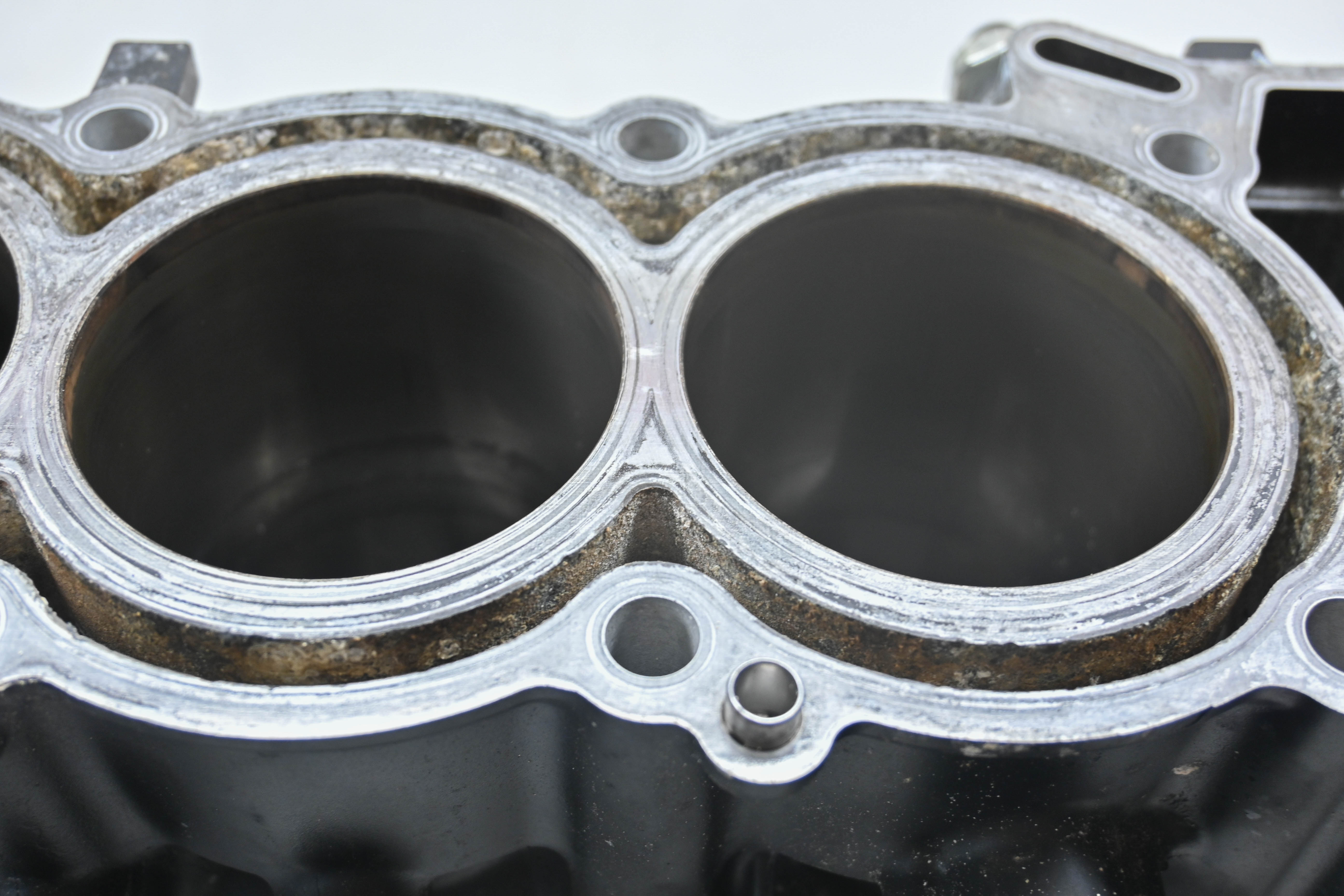 18 Yamaha Wave Runner FX Limited Crankcase Center Crank Case & Cylinders