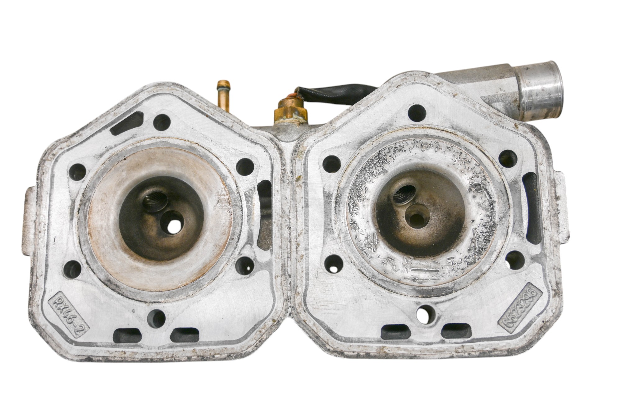 13 Ski-Doo MXZ TNT 600 HO E-TEC Cylinder Head 120"