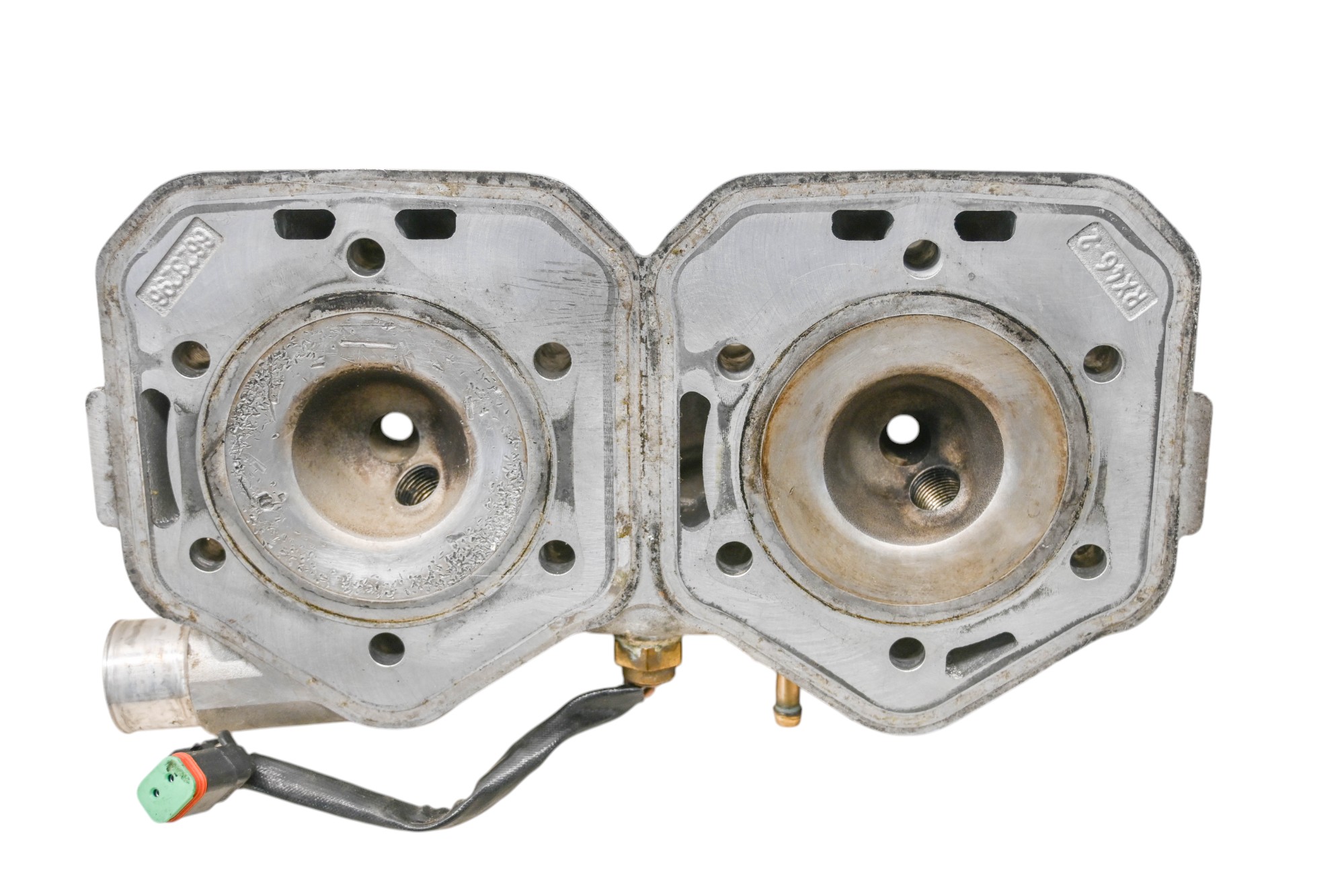 13 Ski-Doo MXZ TNT 600 HO E-TEC Cylinder Head 120"