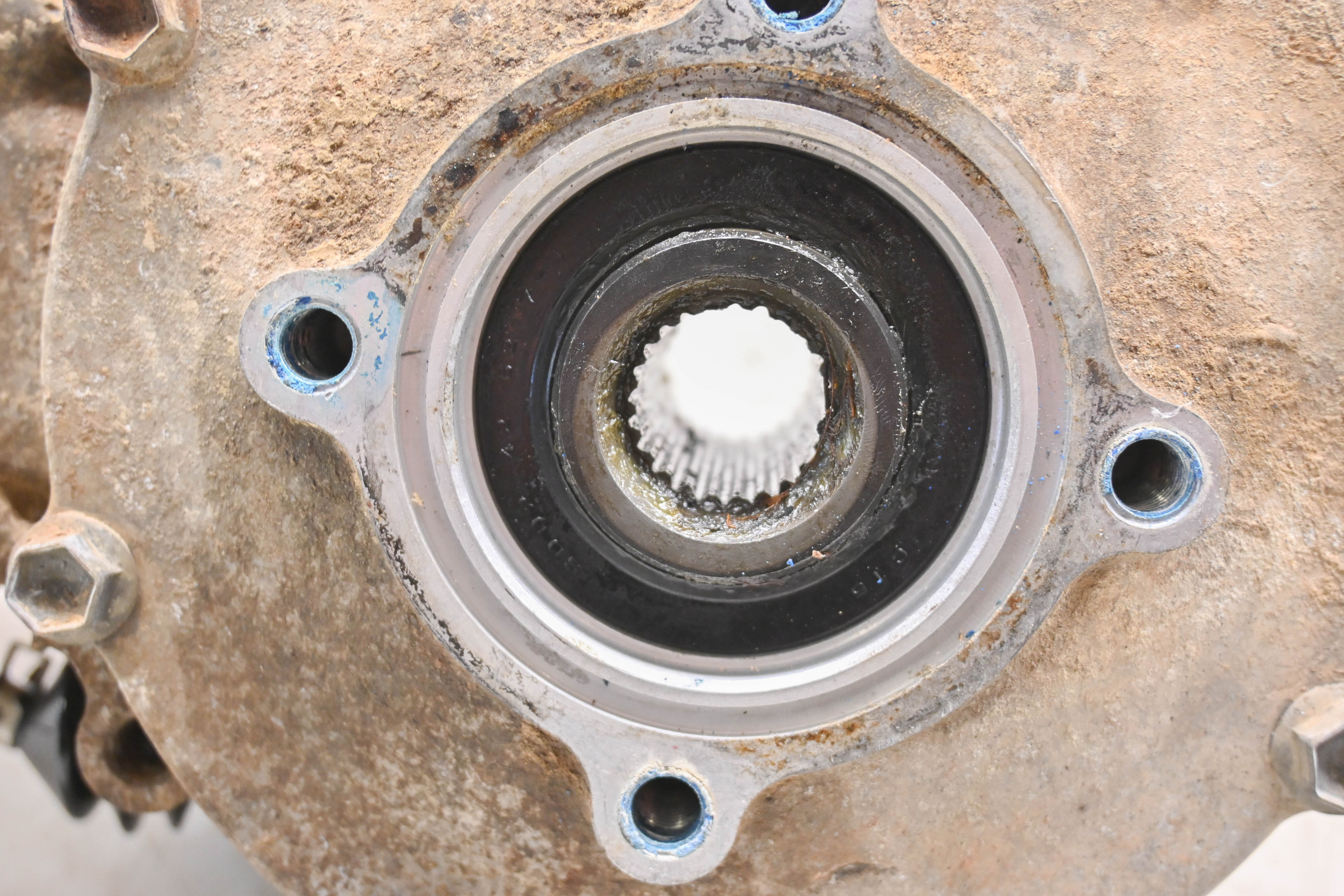 03 Suzuki Vinson 500 4x4 Rear Differential LTA500F
