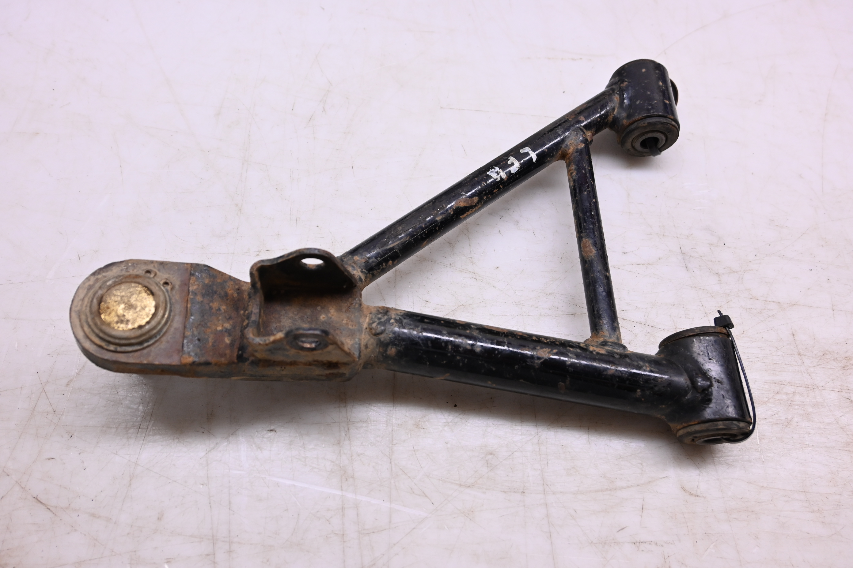 09 Yamaha Rhino 700 Front Upper Left A-Arm
