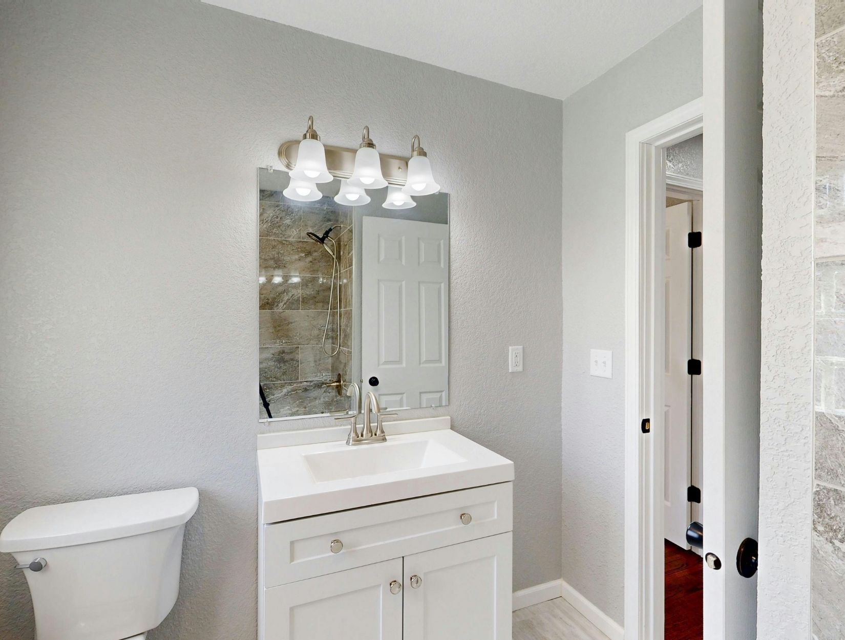 Do you provide window cleaning for apartments in Lincoln Park?
