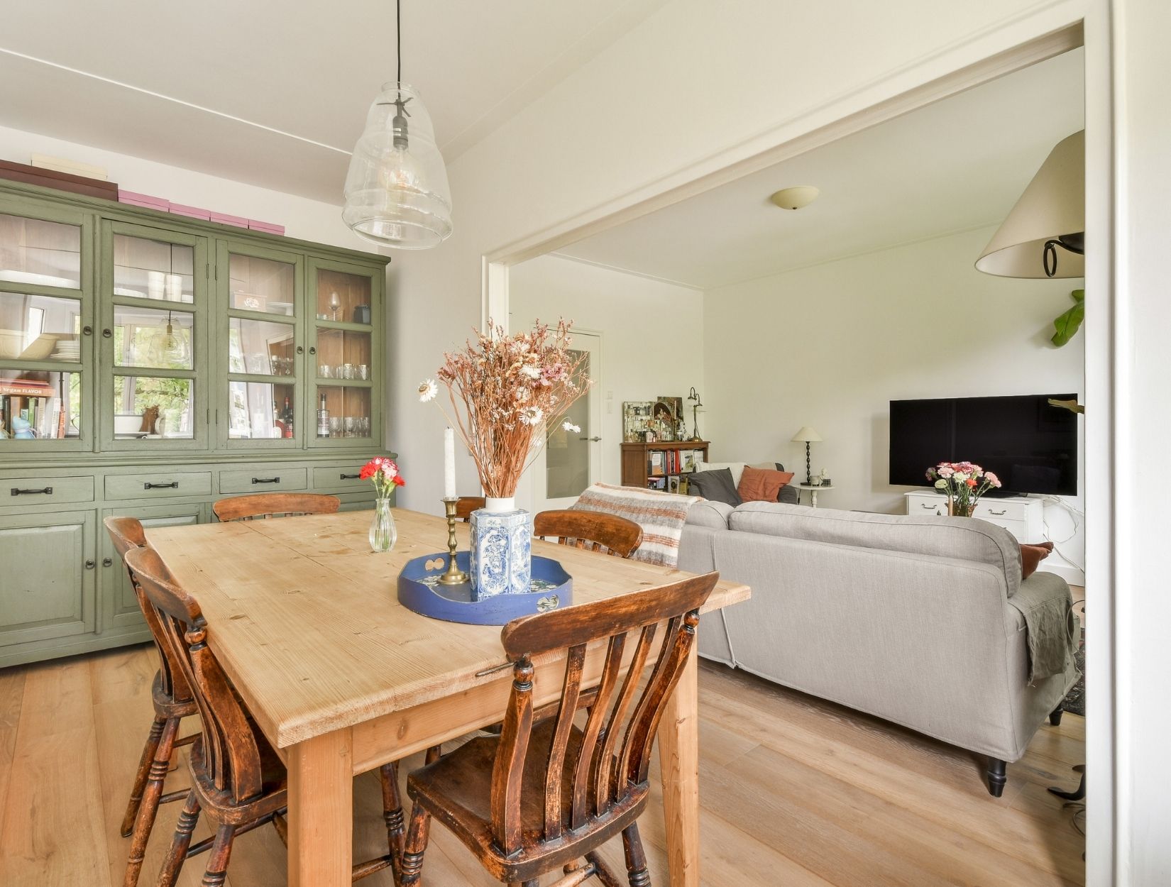 Professional Cleaning Solutions for Apartments and Homes