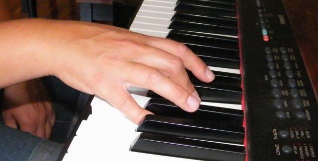 6 Hand Position For The Keyboard Using Black Keys Hand Position For The Keyboard Using Black Keys