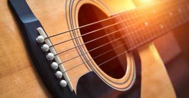 How many strings does a guitar have?