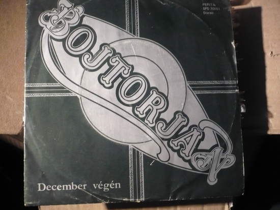 Cover of December Vegen / Osszetartozunk
