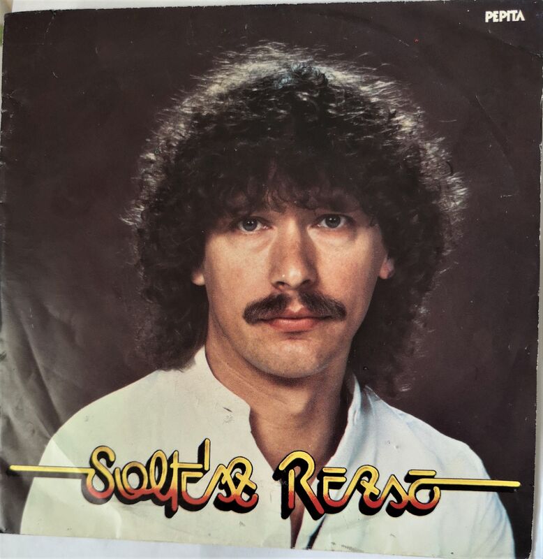 Cover of Szoljon Hangosan Az Enek - Csak Legy Enyem